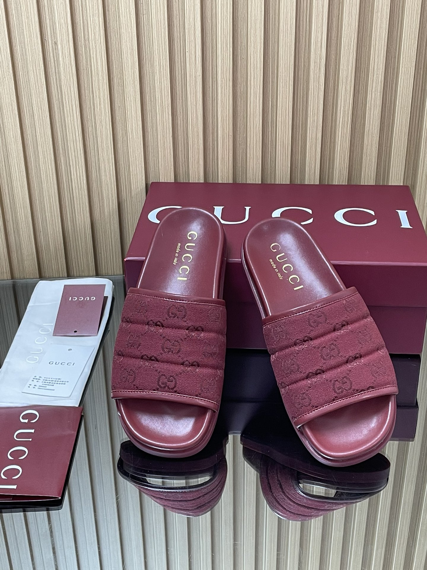 GUCCI グッチ フラットシューズ 本革 ブラック