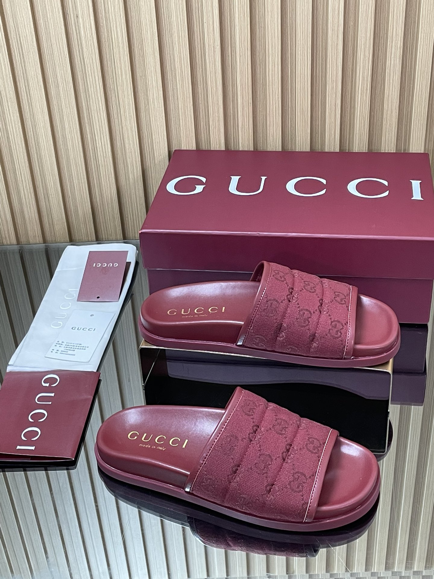 GUCCI グッチ フラットシューズ 本革 ブラック - 画像 2