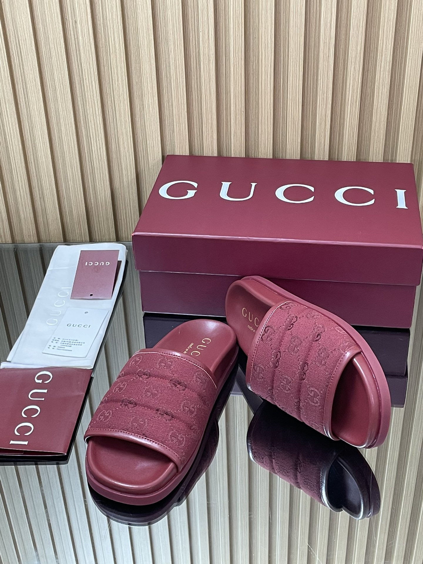 GUCCI グッチ フラットシューズ 本革 ブラック - 画像 7