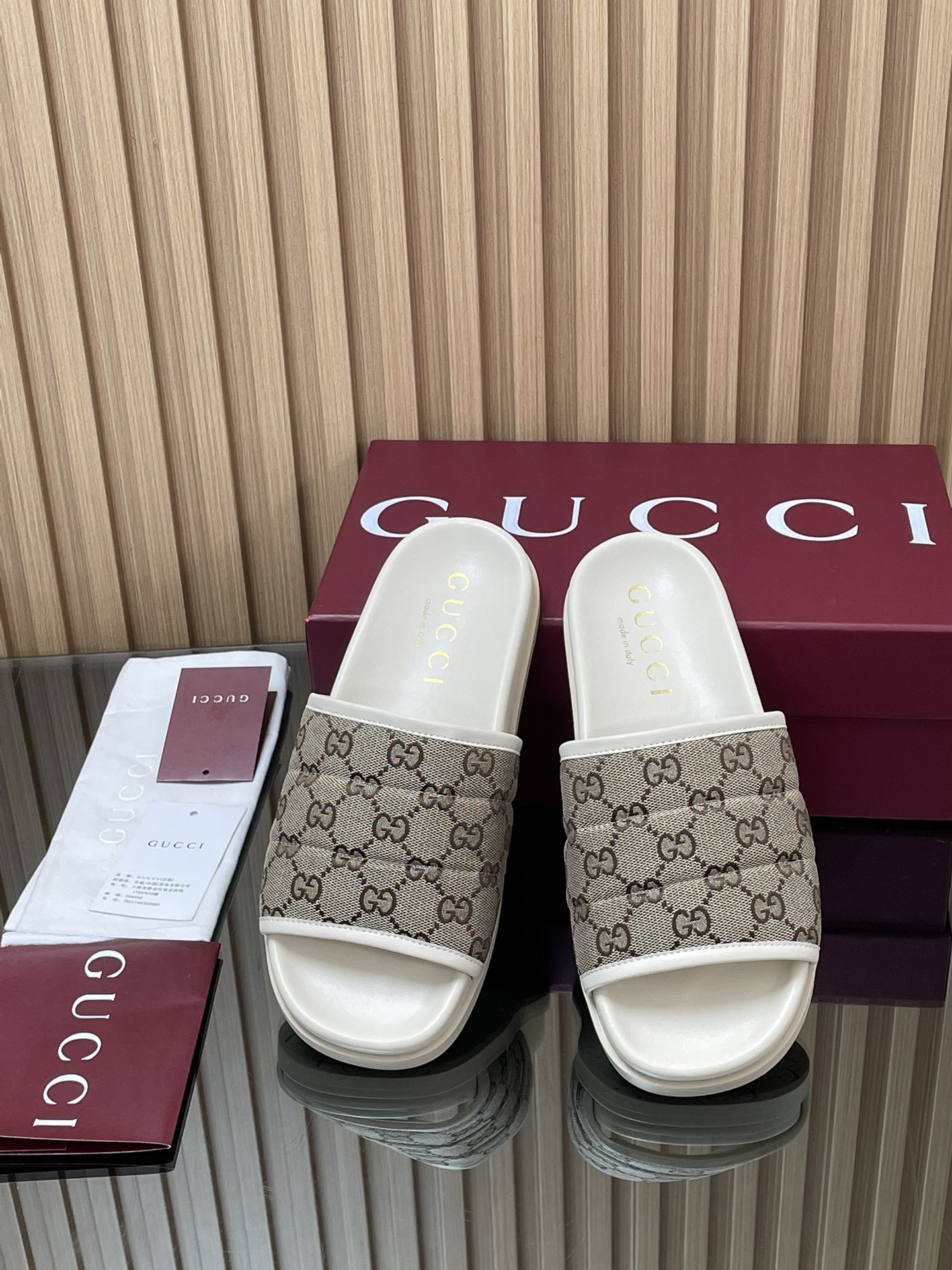 GUCCI グッチ フラットシューズ ブラック 全1色