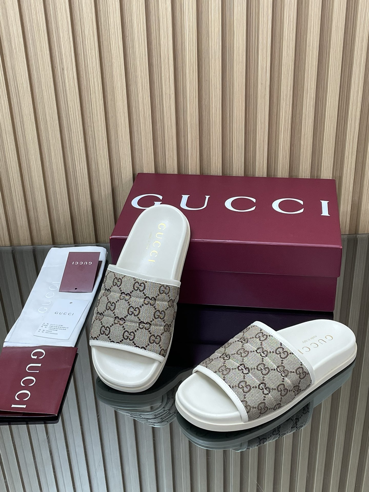 GUCCI グッチ フラットシューズ ブラック 全1色 - 画像 3