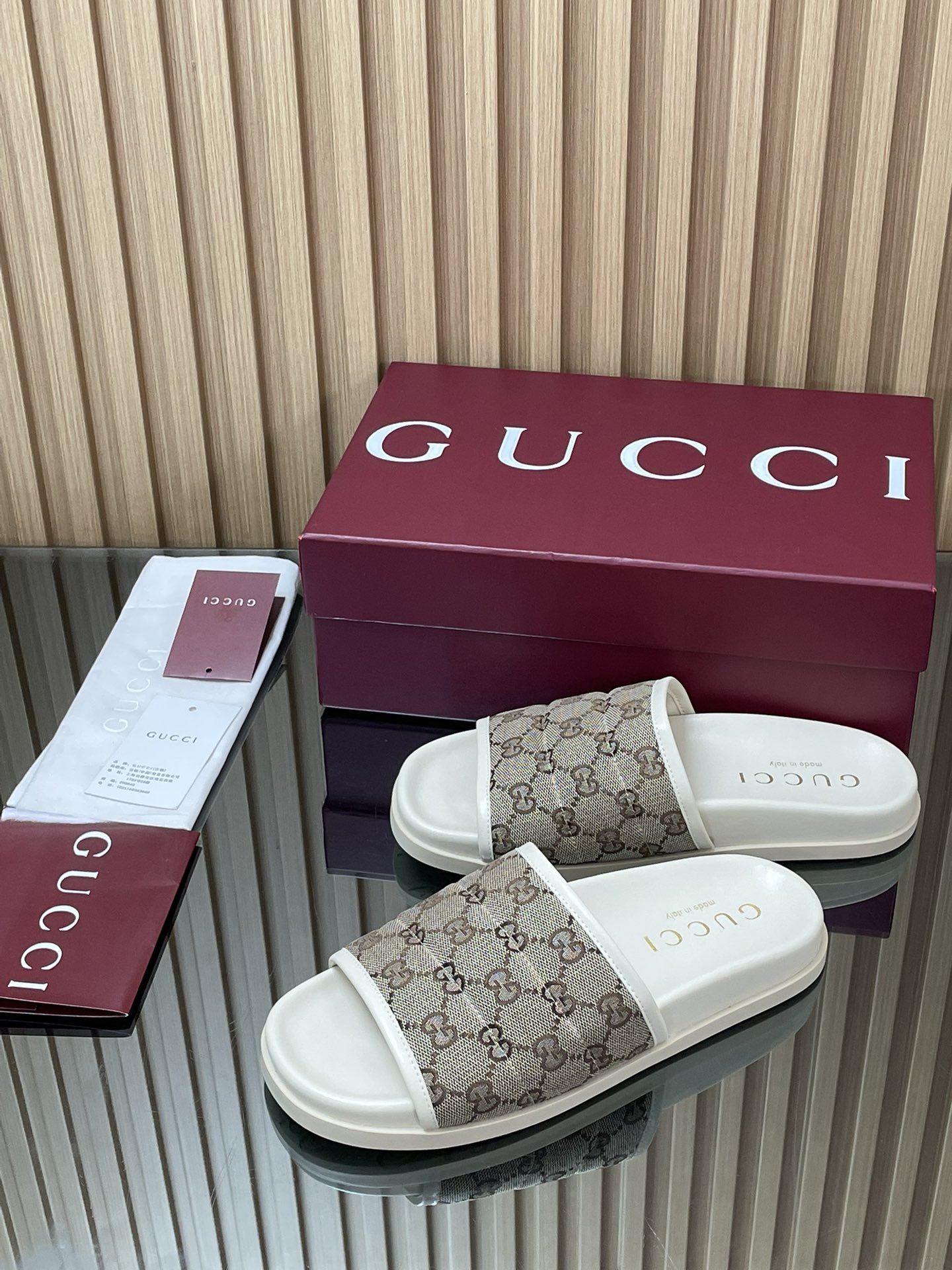 GUCCI グッチ フラットシューズ ブラック 全1色 - 画像 4