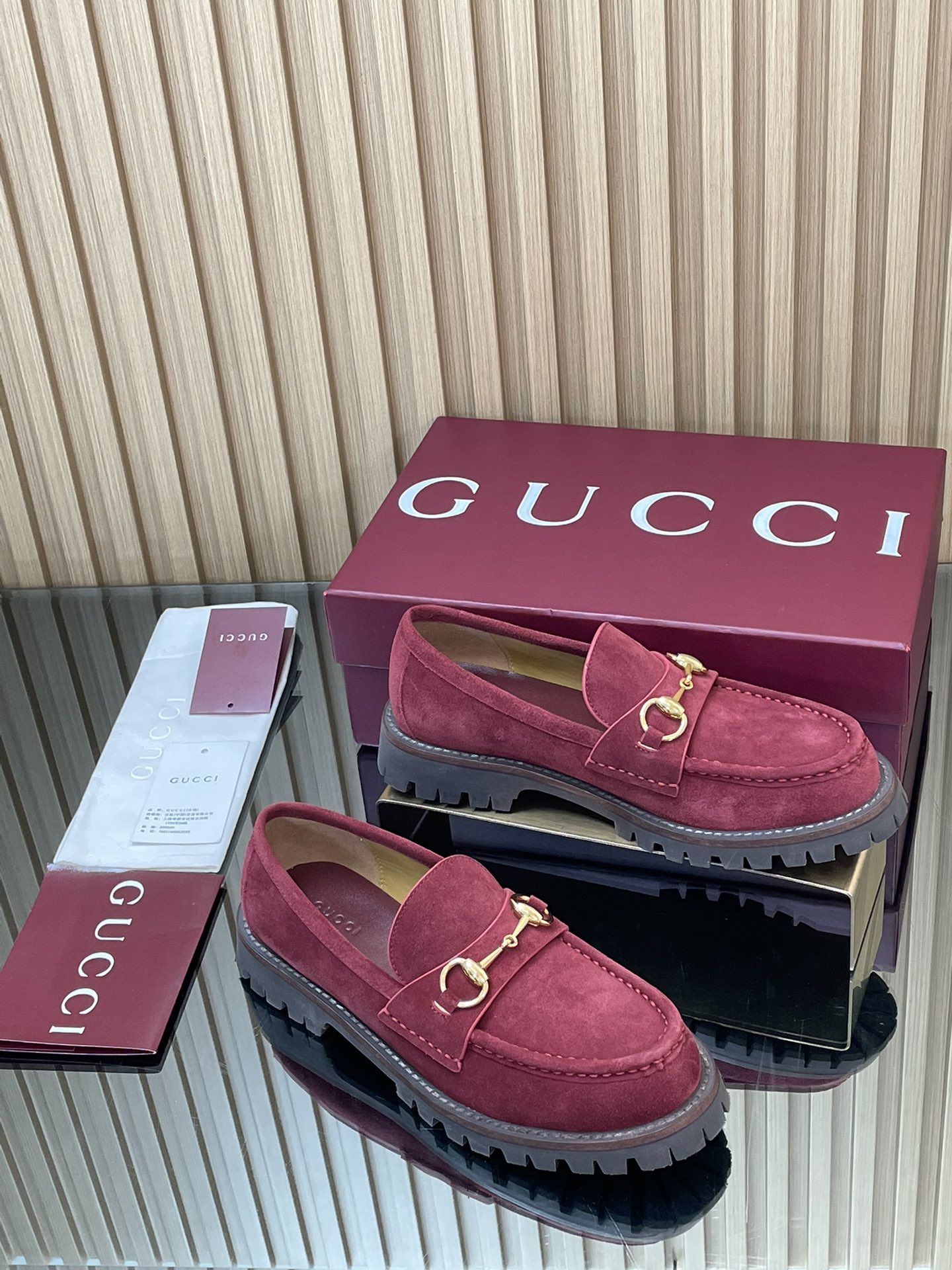 GUCCI グッチ ローファー 本革 軽量 ブラック - 画像 2