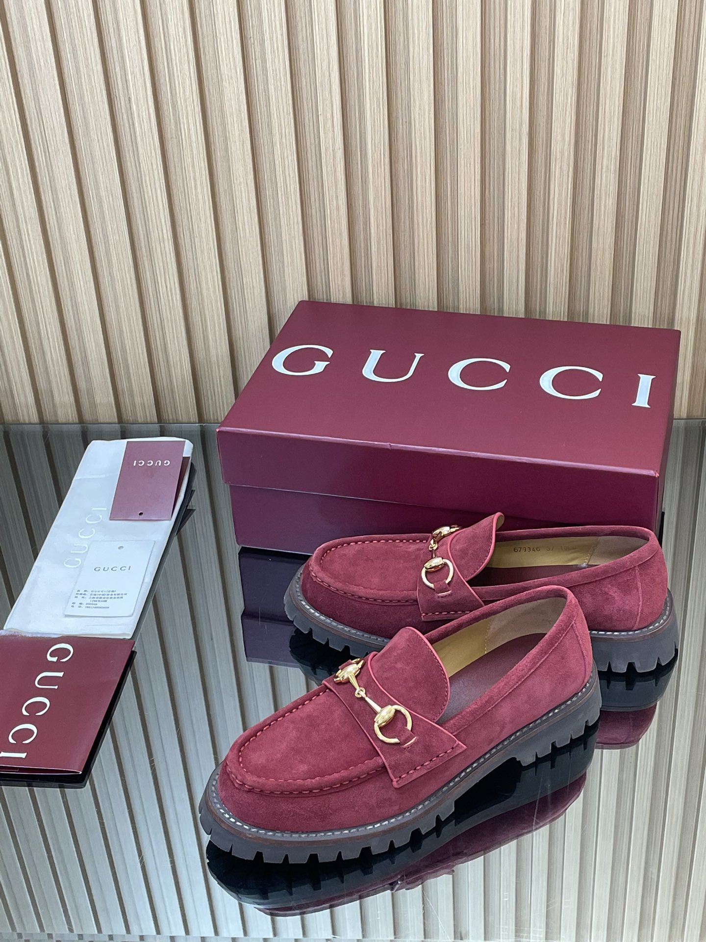 GUCCI グッチ ローファー 本革 軽量 ブラック - 画像 4