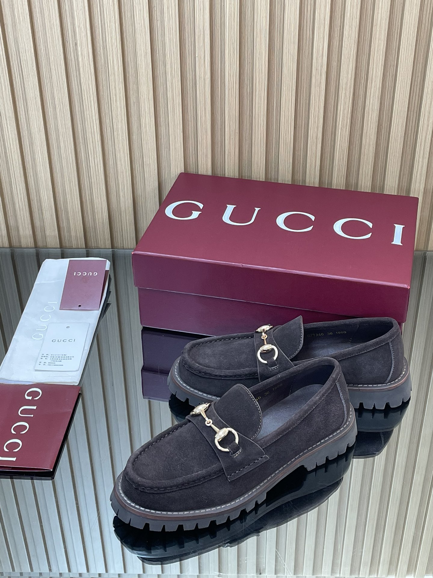 GUCCI グッチ ローファー 本革 メンズ 通勤 黒 142字 - 画像 4