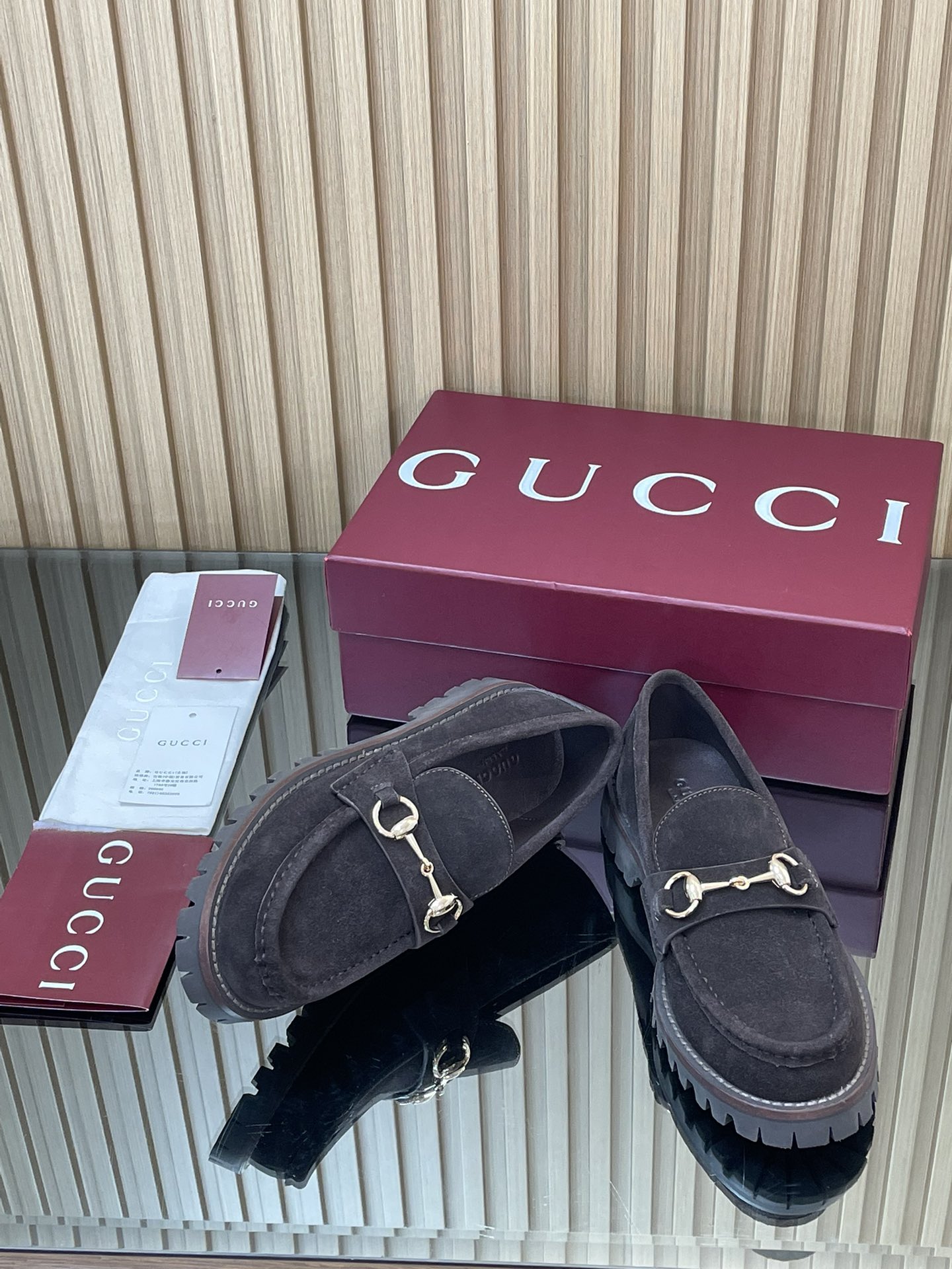 GUCCI グッチ ローファー 本革 メンズ 通勤 黒 142字 - 画像 7