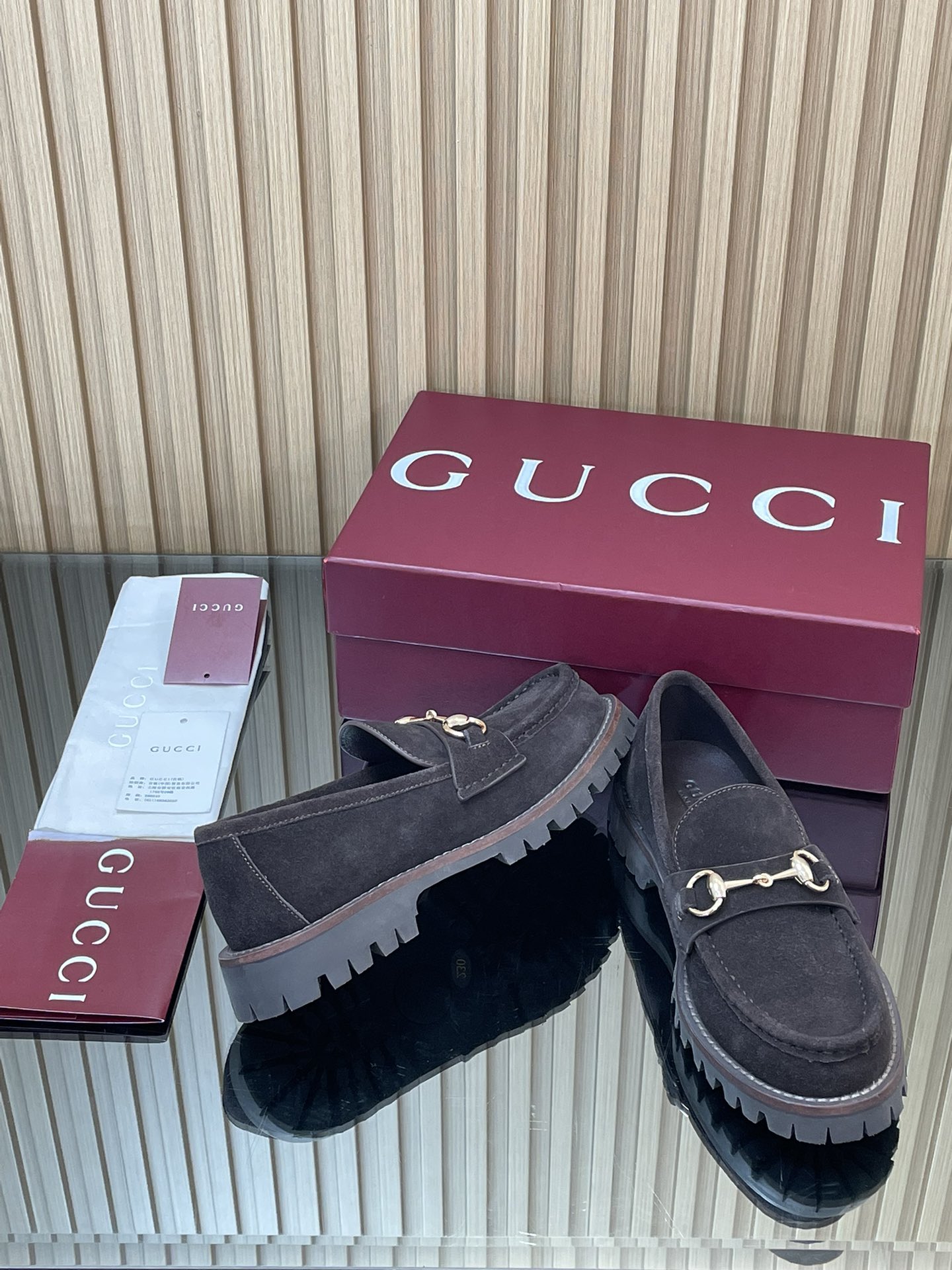 GUCCI グッチ ローファー 本革 メンズ 通勤 黒 142字 - 画像 8