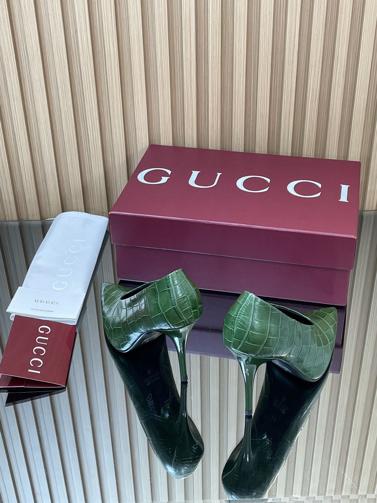 GUCCI グッチ ヘアラインパンプス 本革 通勤 ファッション 緑色 - 画像 6