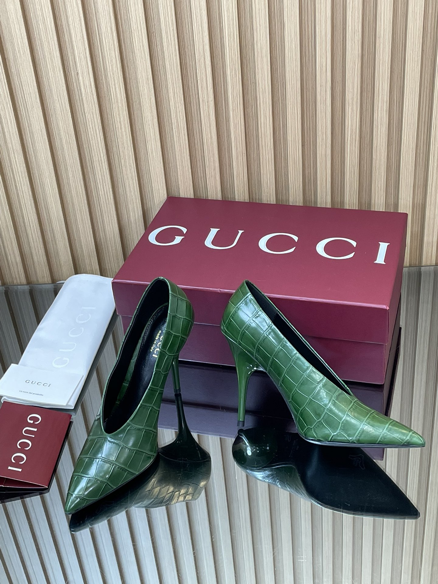 GUCCI グッチ ヘアラインパンプス 本革 通勤 ファッション 緑色 - 画像 7