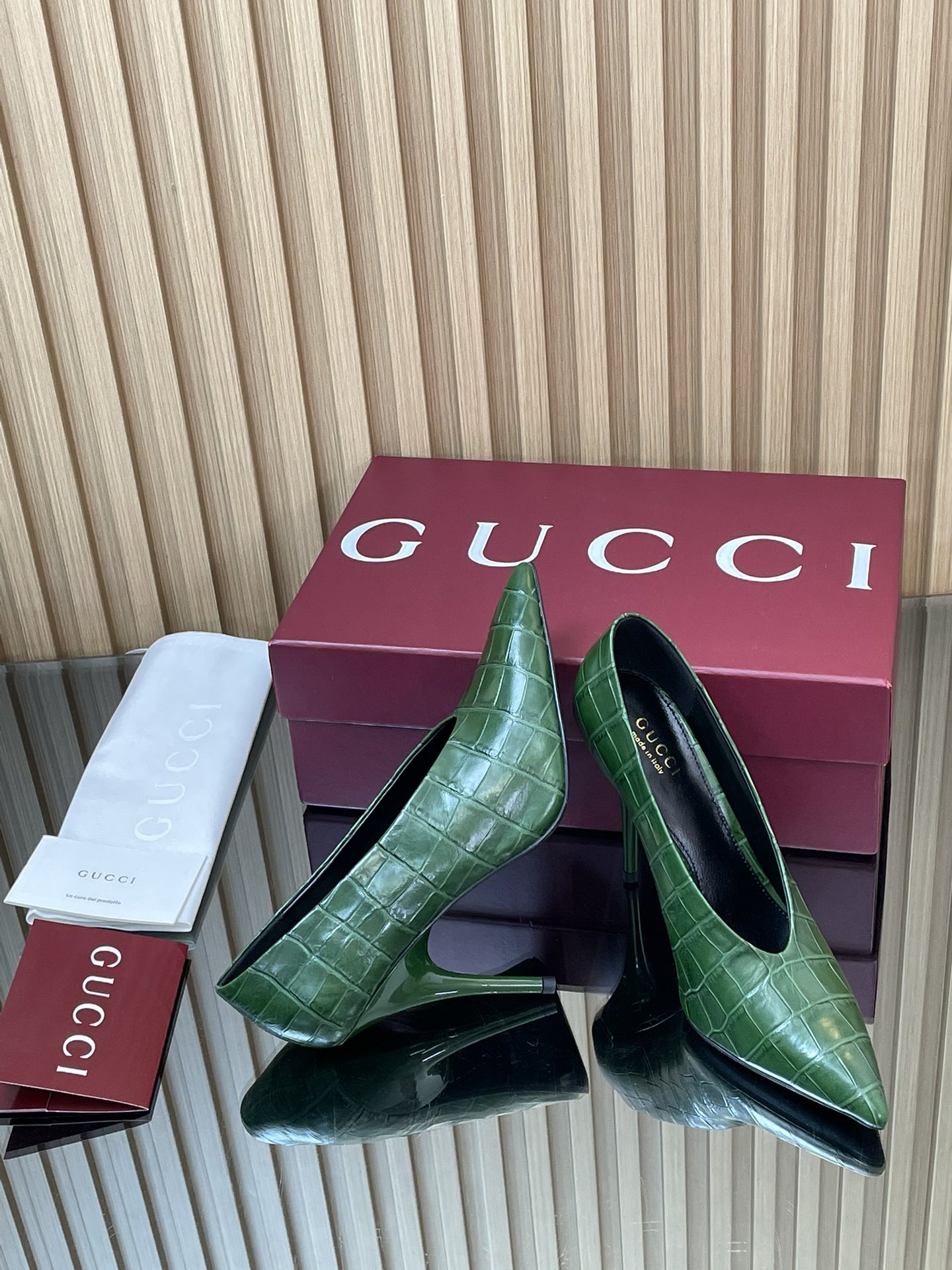 GUCCI グッチ ヘアラインパンプス 本革 通勤 ファッション 緑色 - 画像 8