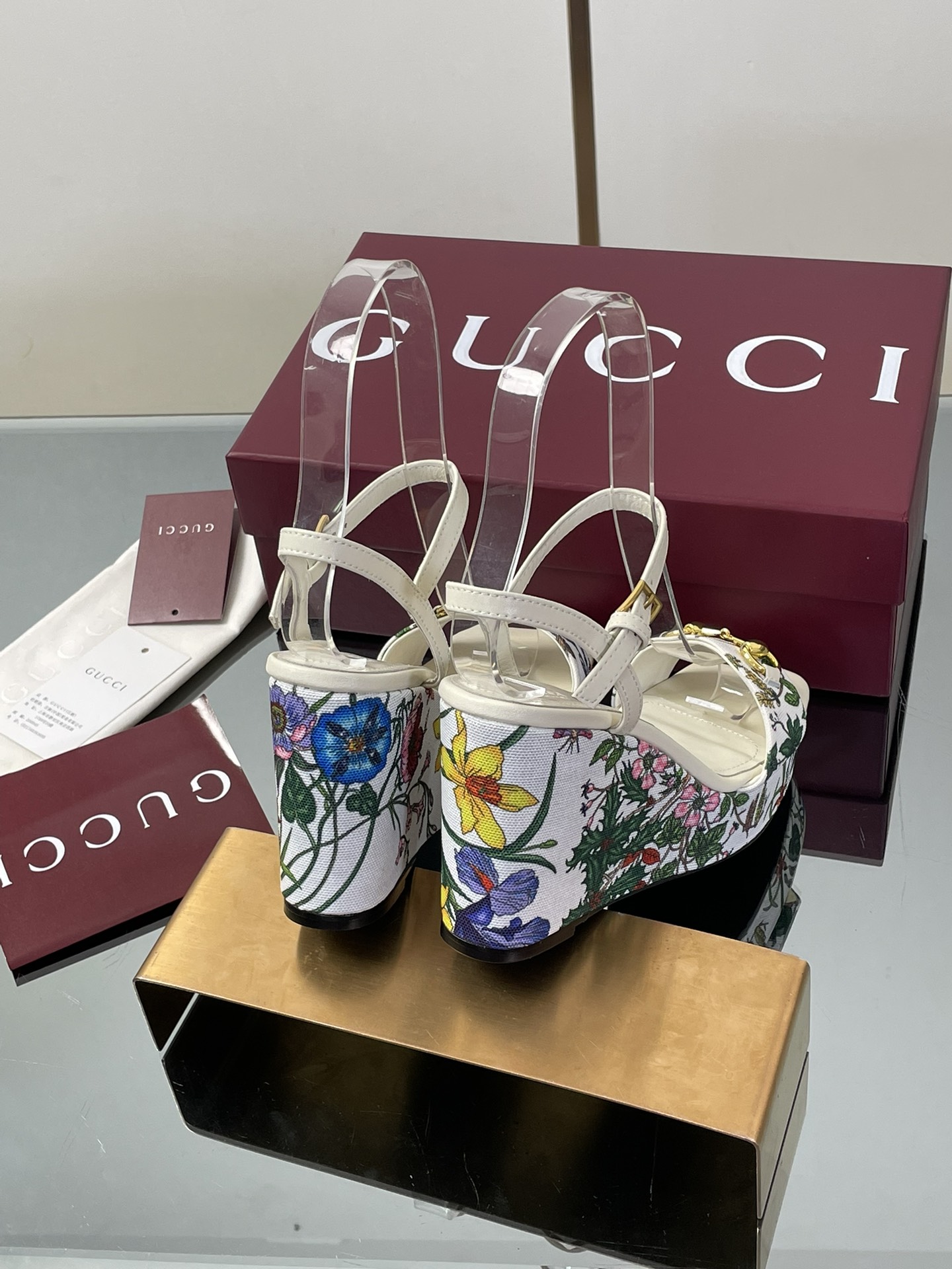 GUCCI グッチ フラットシューズ フラワー柄 シューズ サンダル フラット サンダル ハイヒール 花柄 38サイズ 551545 - 画像 5
