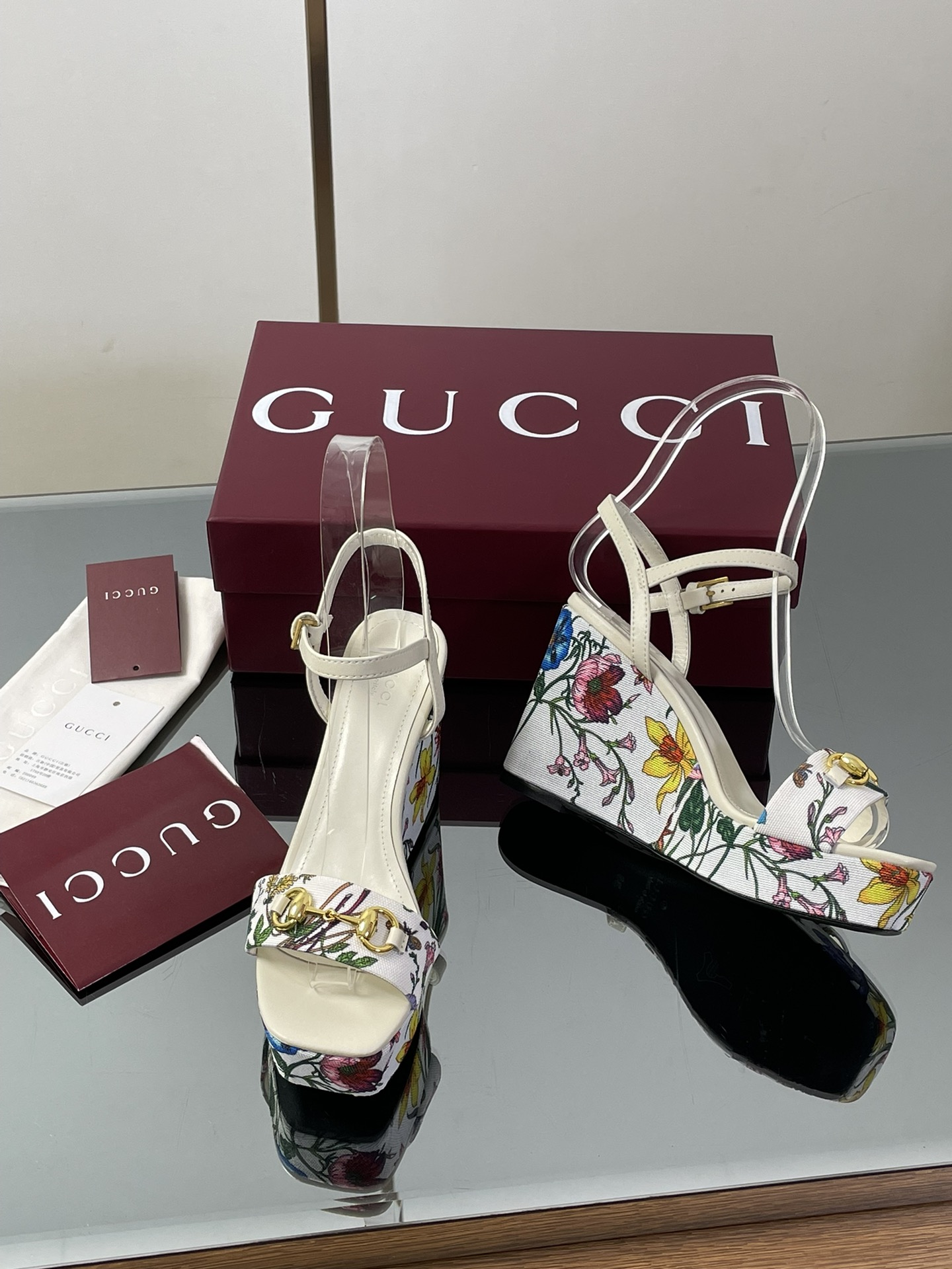 GUCCI グッチ フラットシューズ フラワー柄 シューズ サンダル フラット サンダル ハイヒール 花柄 38サイズ 551545 - 画像 7