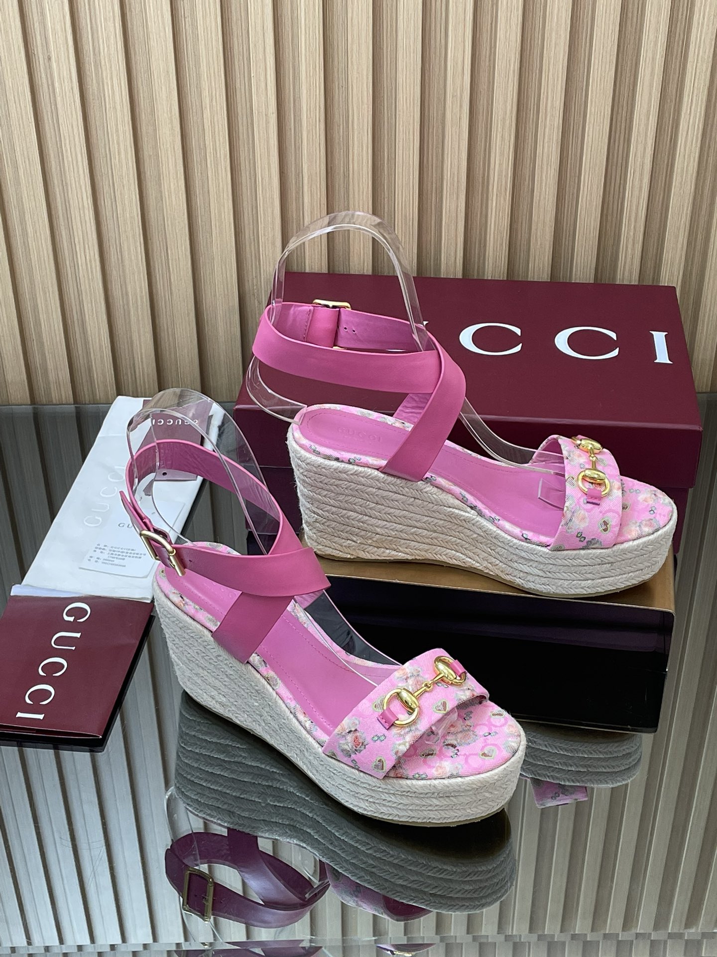GUCCI グッチ フラットシューズ フラワー柄 エスパドリーユ ピンク 全1色
