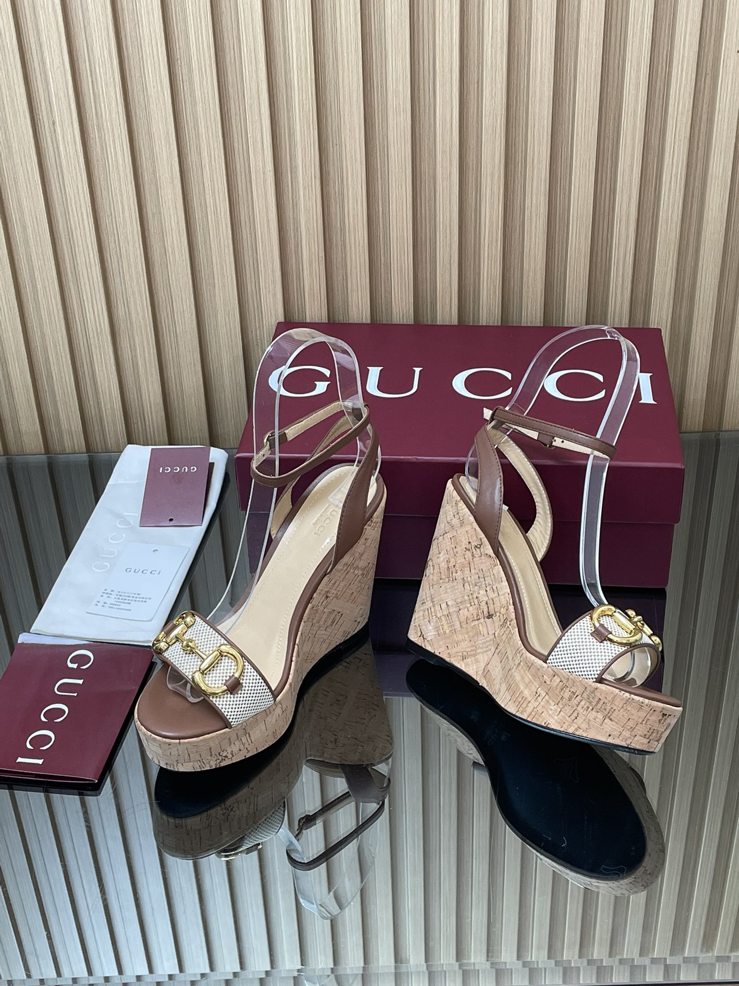 GUCCI グッチ ウェッジサンダル 本革 フラットヒール シューズ ブラック - 画像 7