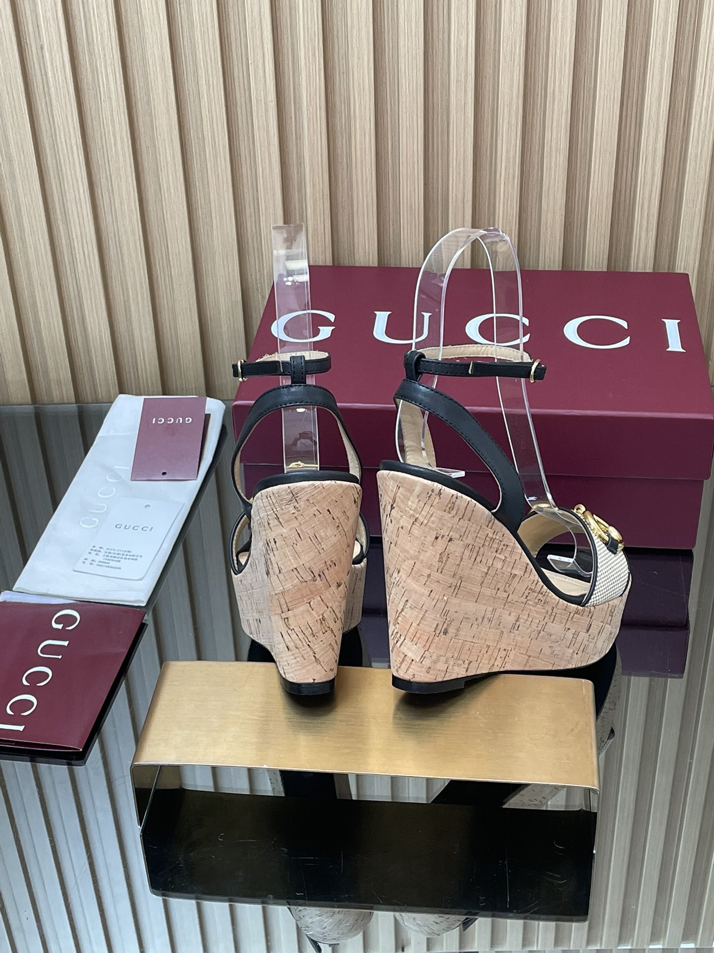 GUCCI グッチ フラットシューズ シューズ 軽量 通勤 通学 黒色 - 画像 5