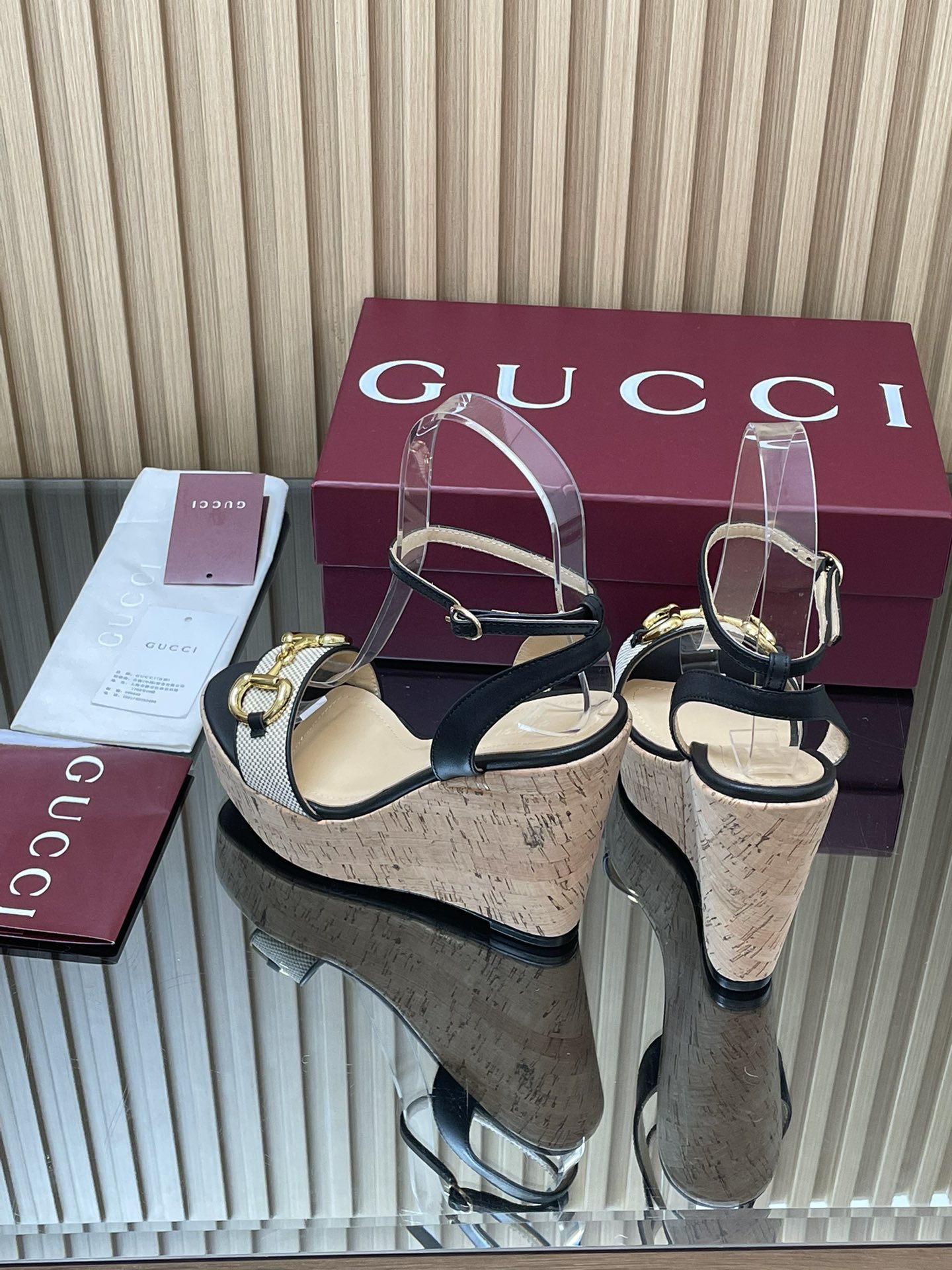 GUCCI グッチ フラットシューズ シューズ 軽量 通勤 通学 黒色 - 画像 6