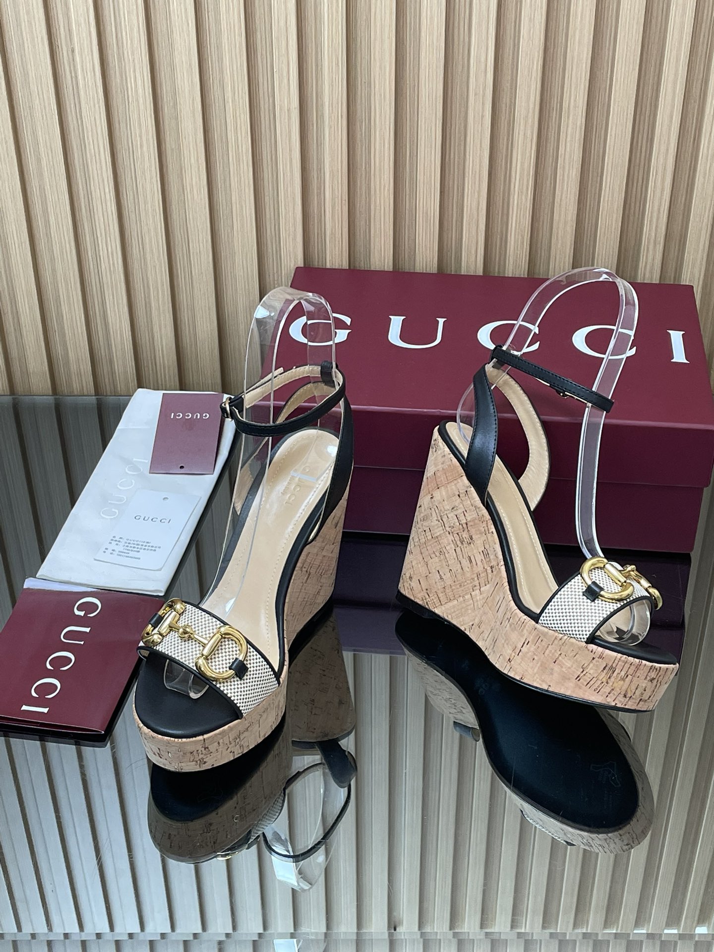 GUCCI グッチ フラットシューズ シューズ 軽量 通勤 通学 黒色 - 画像 7