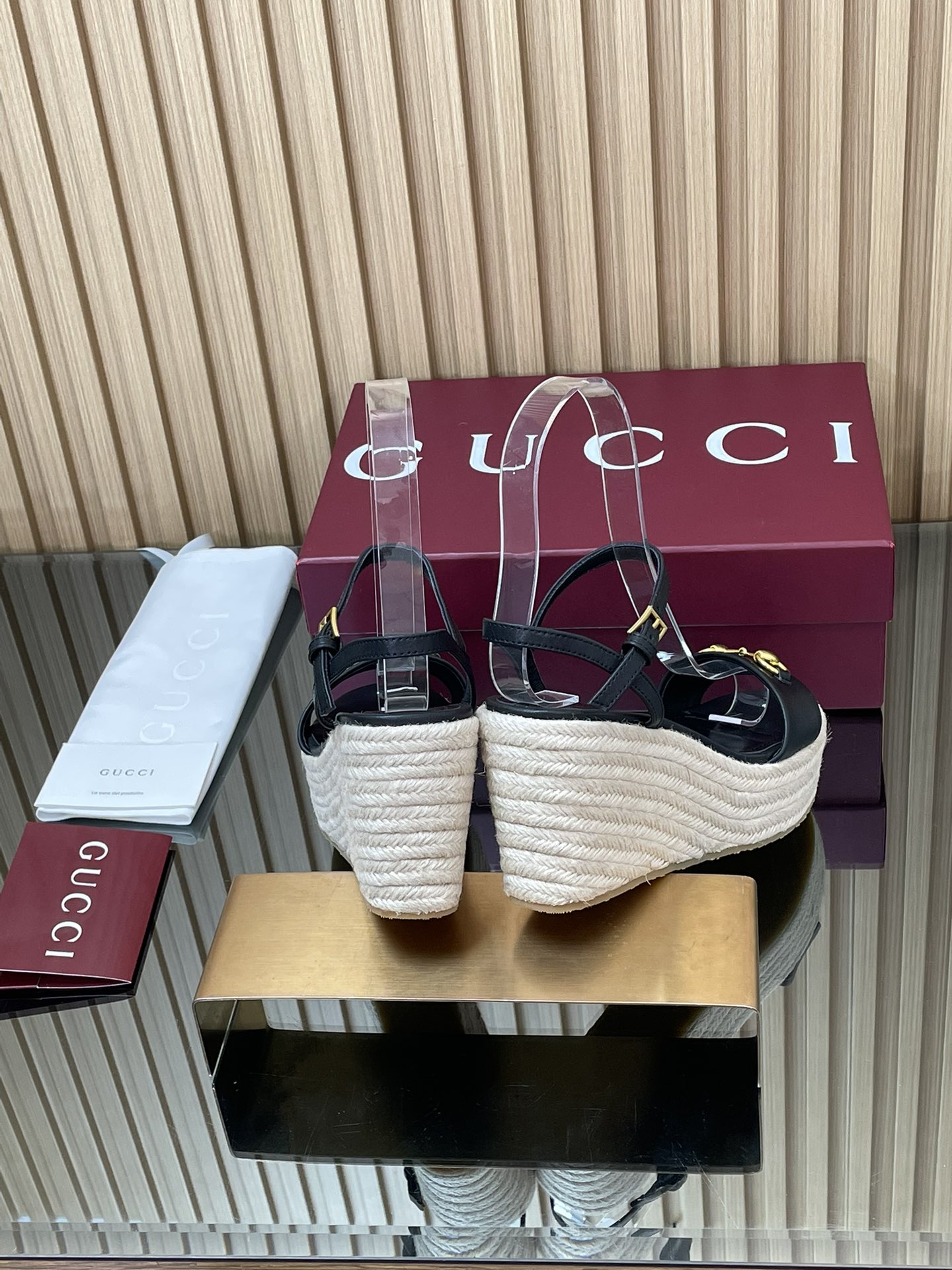 GUCCI グッチ フラットシューズ 本革 軽量 ブラック - 画像 5