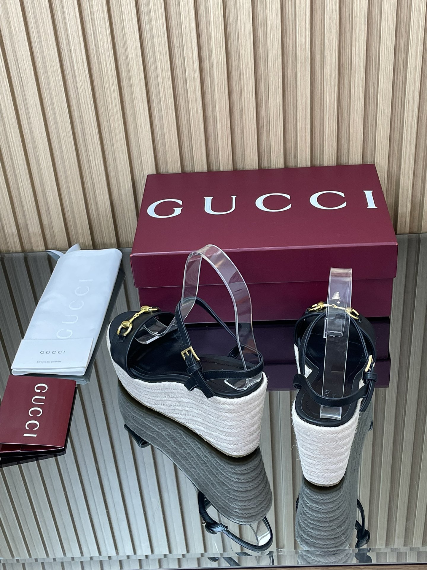 GUCCI グッチ フラットシューズ 本革 軽量 ブラック - 画像 6