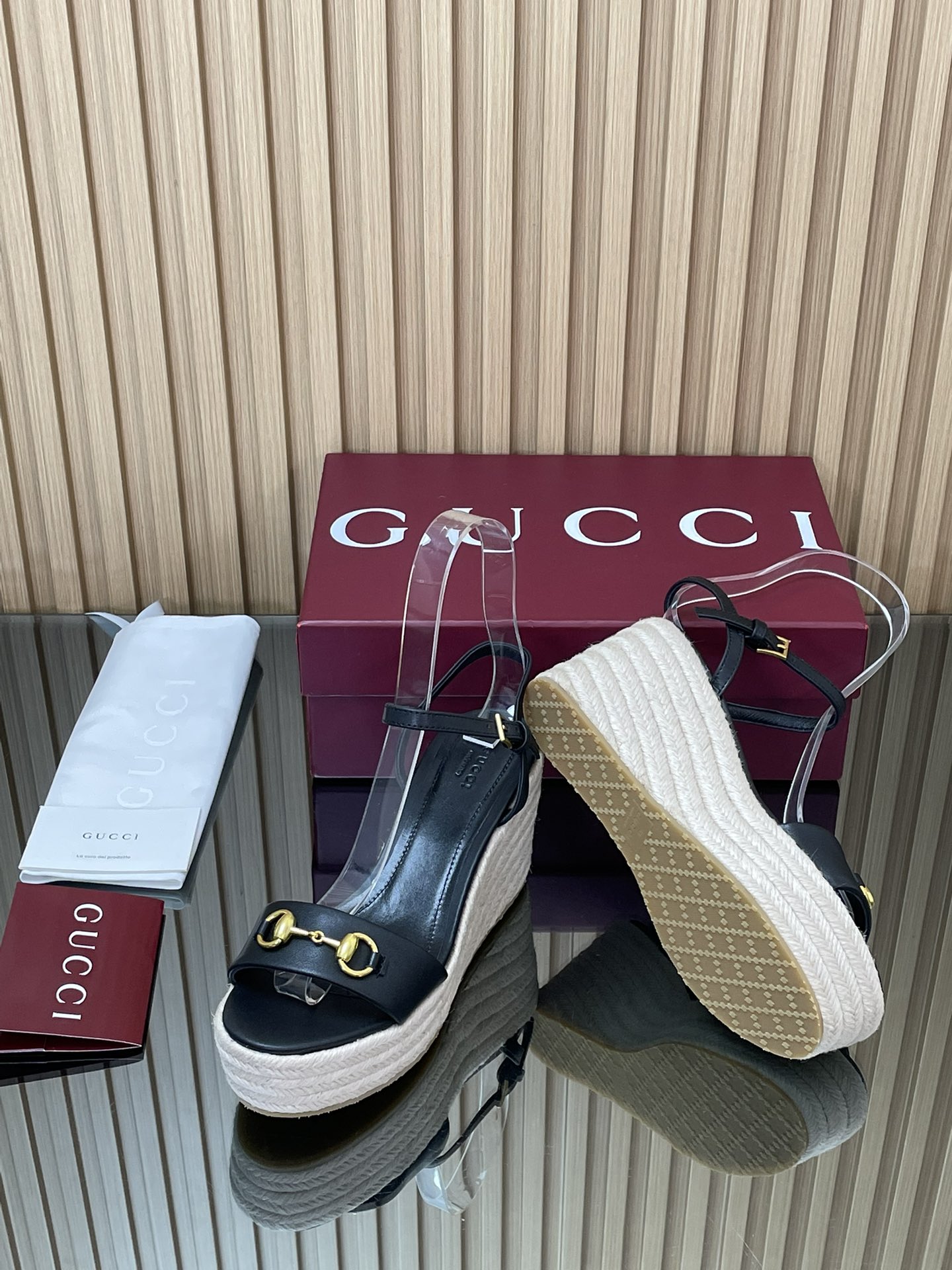 GUCCI グッチ フラットシューズ 本革 軽量 ブラック - 画像 9