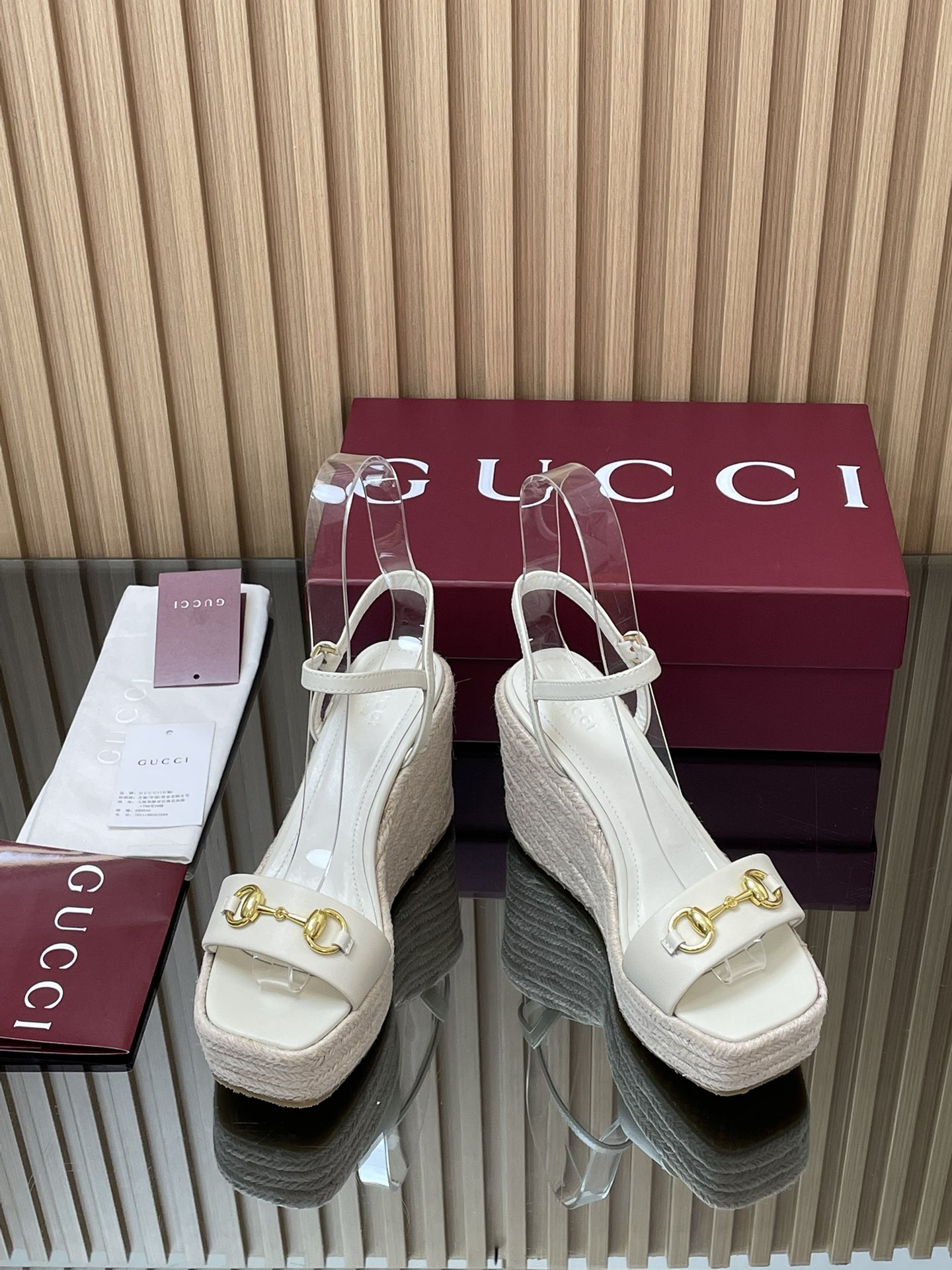GUCCI グッチ フラットシューズ インソール付き レディース 白色 - 画像 2