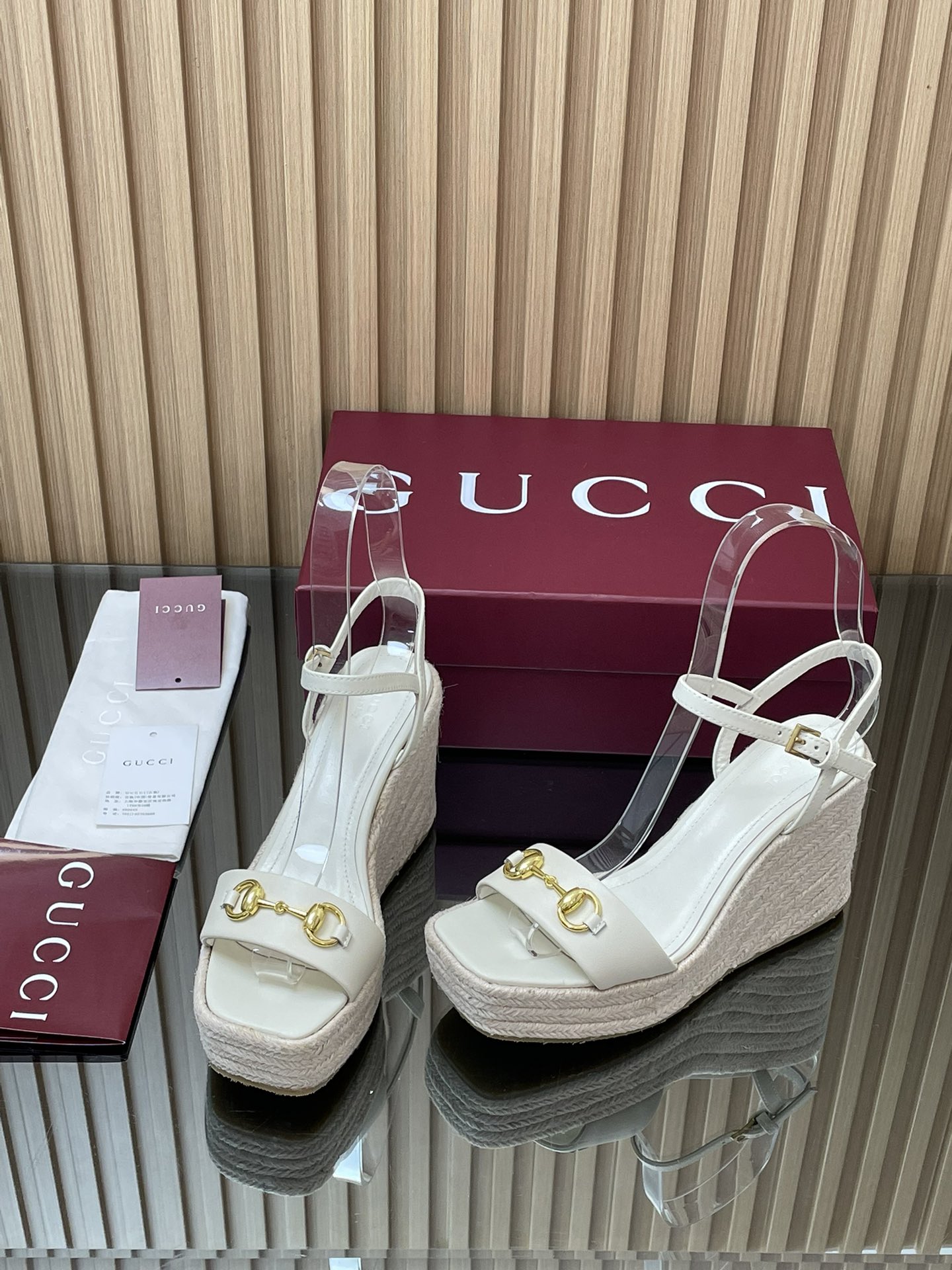 GUCCI グッチ フラットシューズ インソール付き レディース 白色 - 画像 3