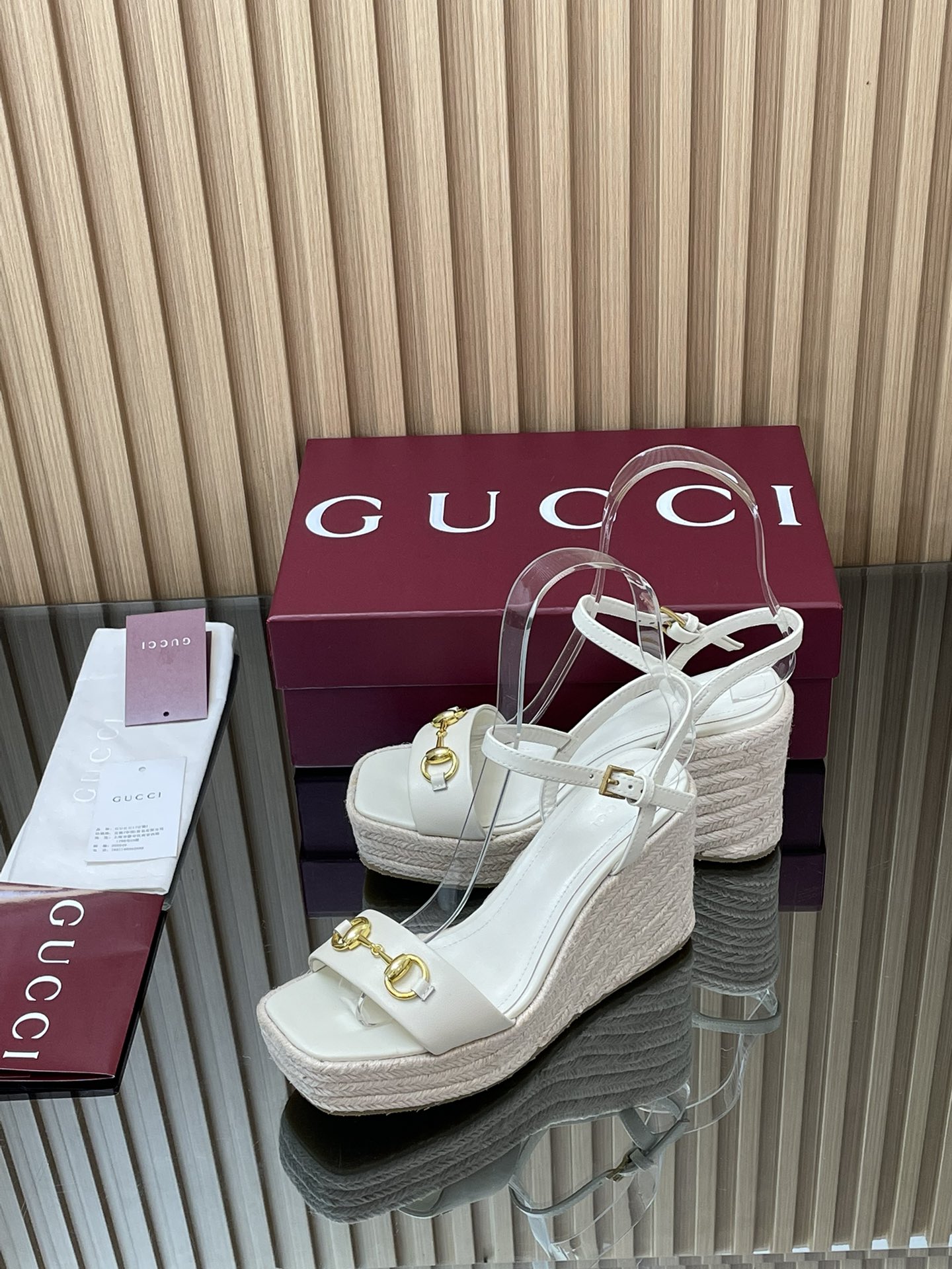 GUCCI グッチ フラットシューズ インソール付き レディース 白色 - 画像 4
