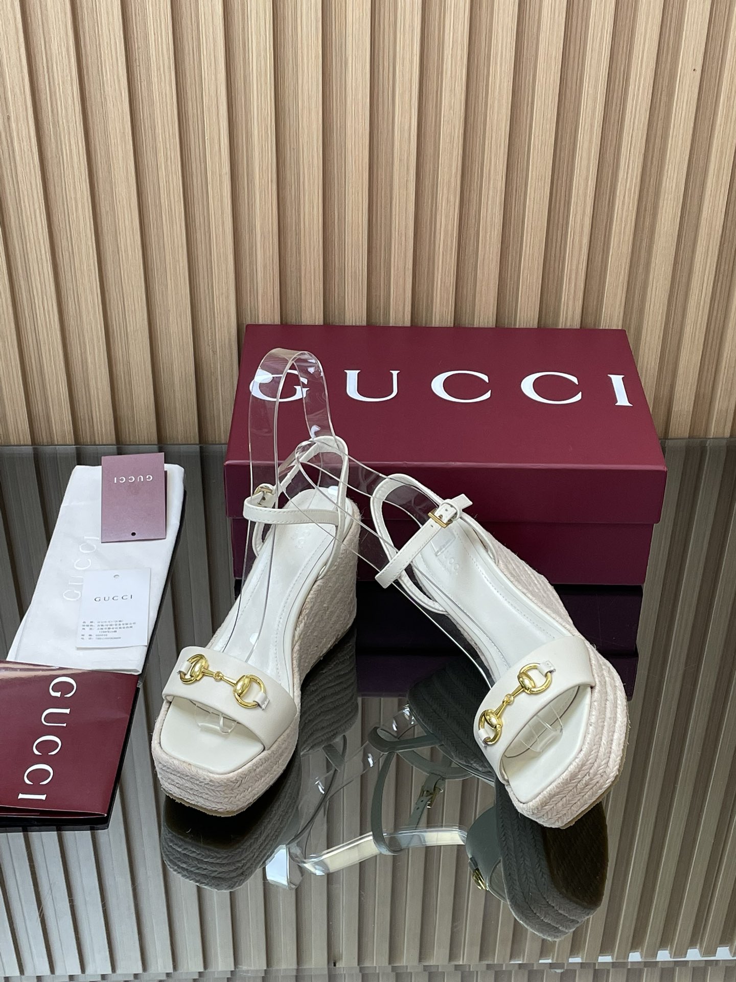 GUCCI グッチ フラットシューズ インソール付き レディース 白色 - 画像 7