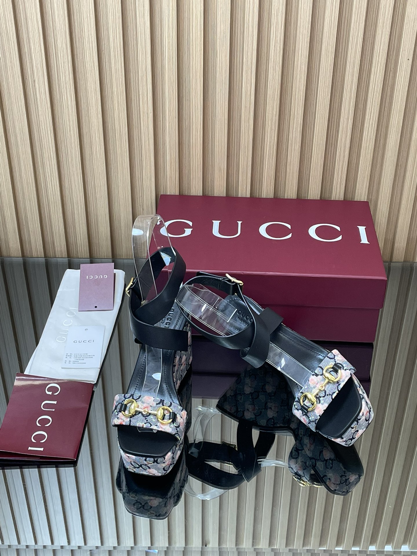 GUCCI グッチ フラットシューズ 花柄 レディース ウェッジサンダル 全1色 - 画像 7