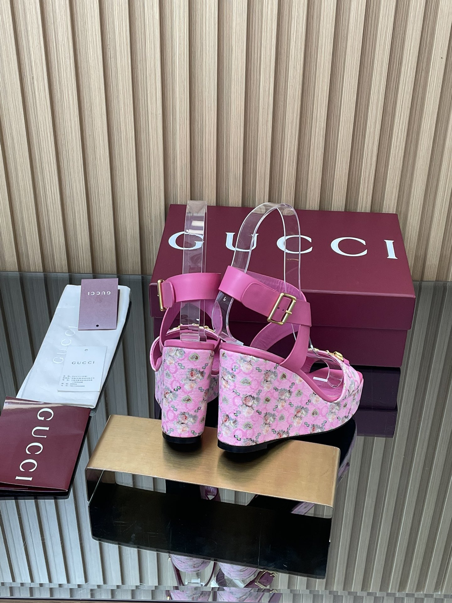 GUCCI グッチ フラットシューズ フラワープリント シューズ ピンク 全1色 - 画像 5