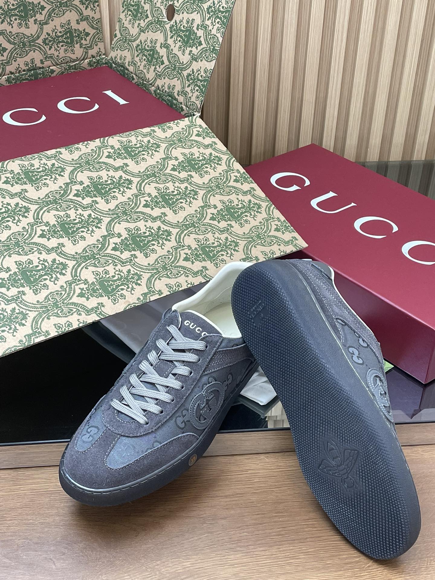GUCCI グッチ ローファー 本革 通勤 フラットシューズ ブラック - 画像 9