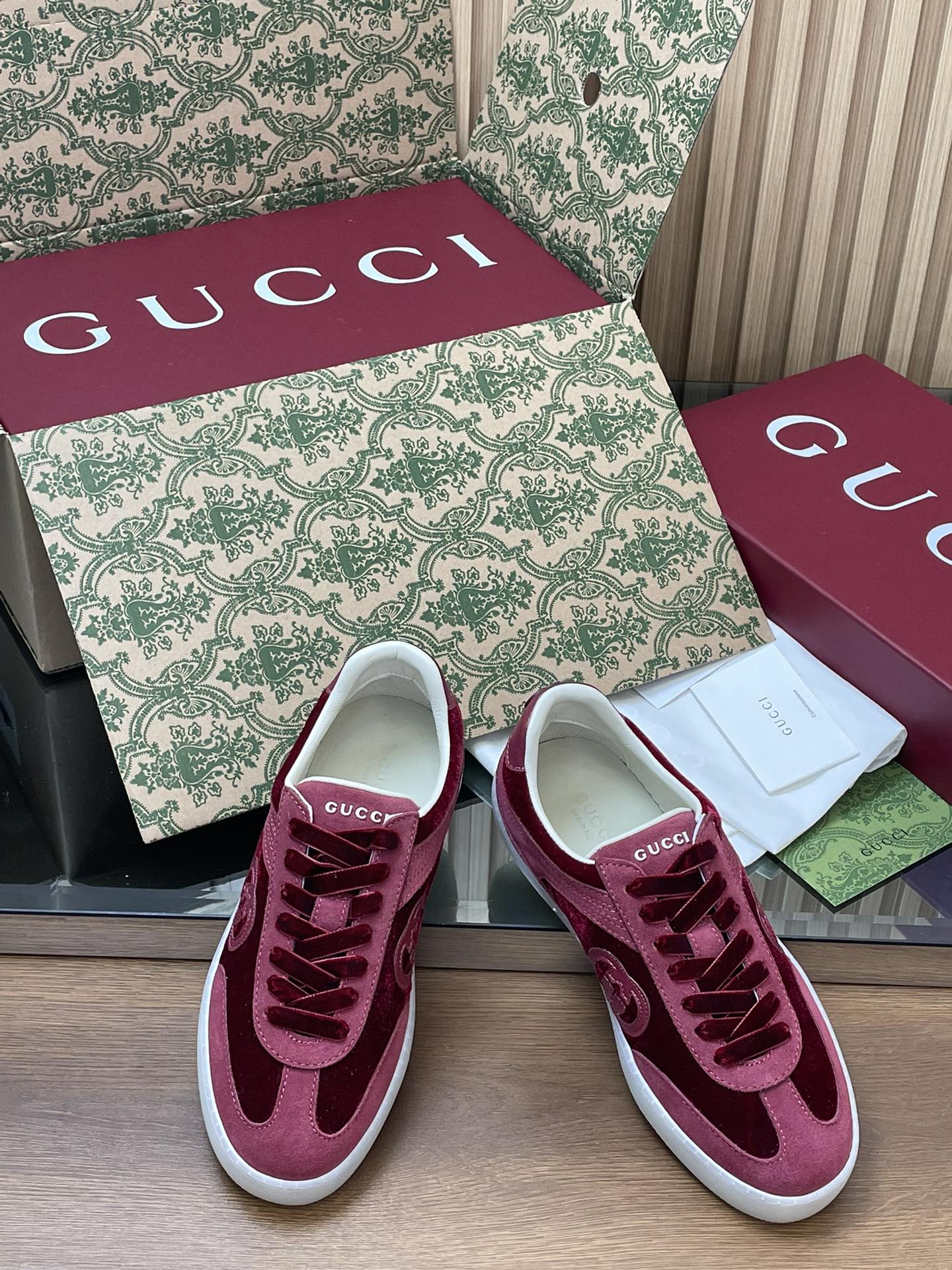 GUCCI グッチ フラットシューズ 本革 レディース ブラック - 画像 2