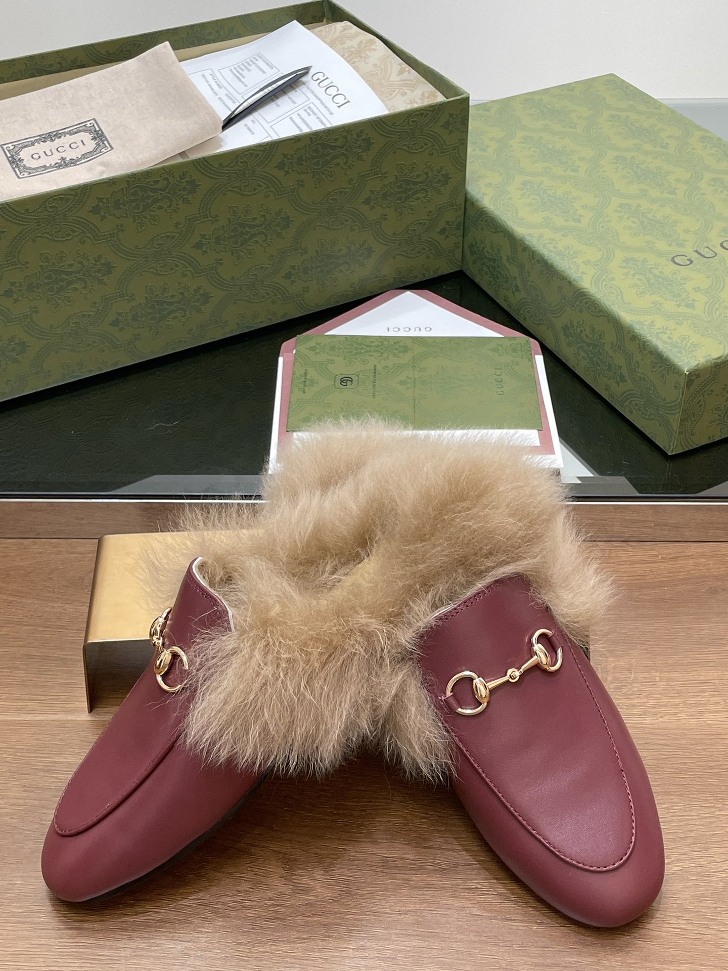 GUCCI グッチ フラットシューズ 本革 毛足 レディース ブラック - 画像 6