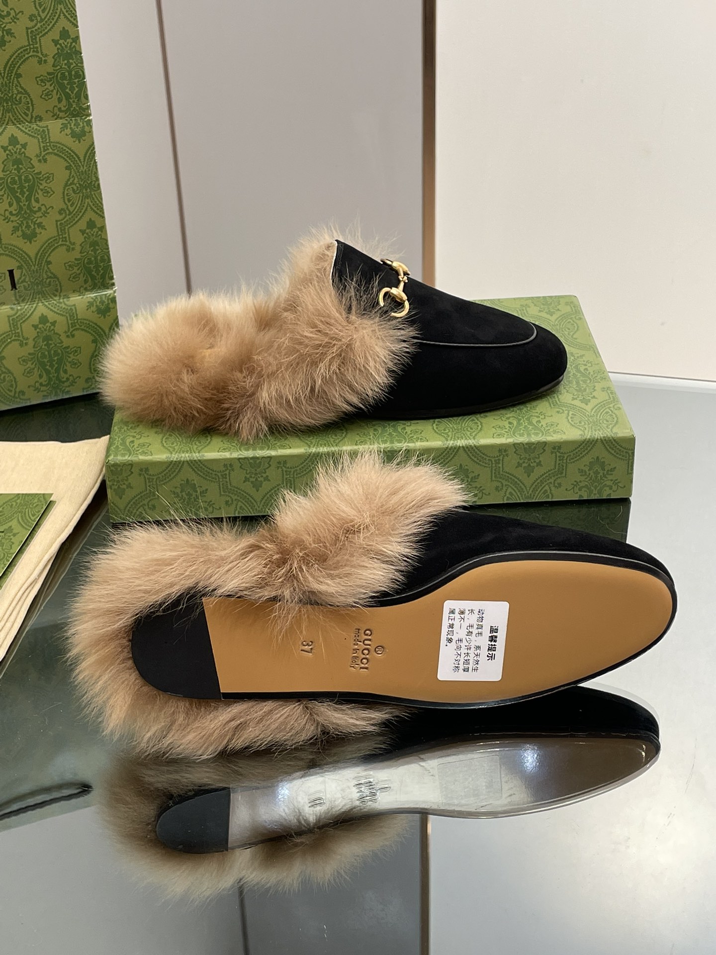 GUCCI グッチ フラットシューズ 本革 軽量 ファー ブラック - 画像 9