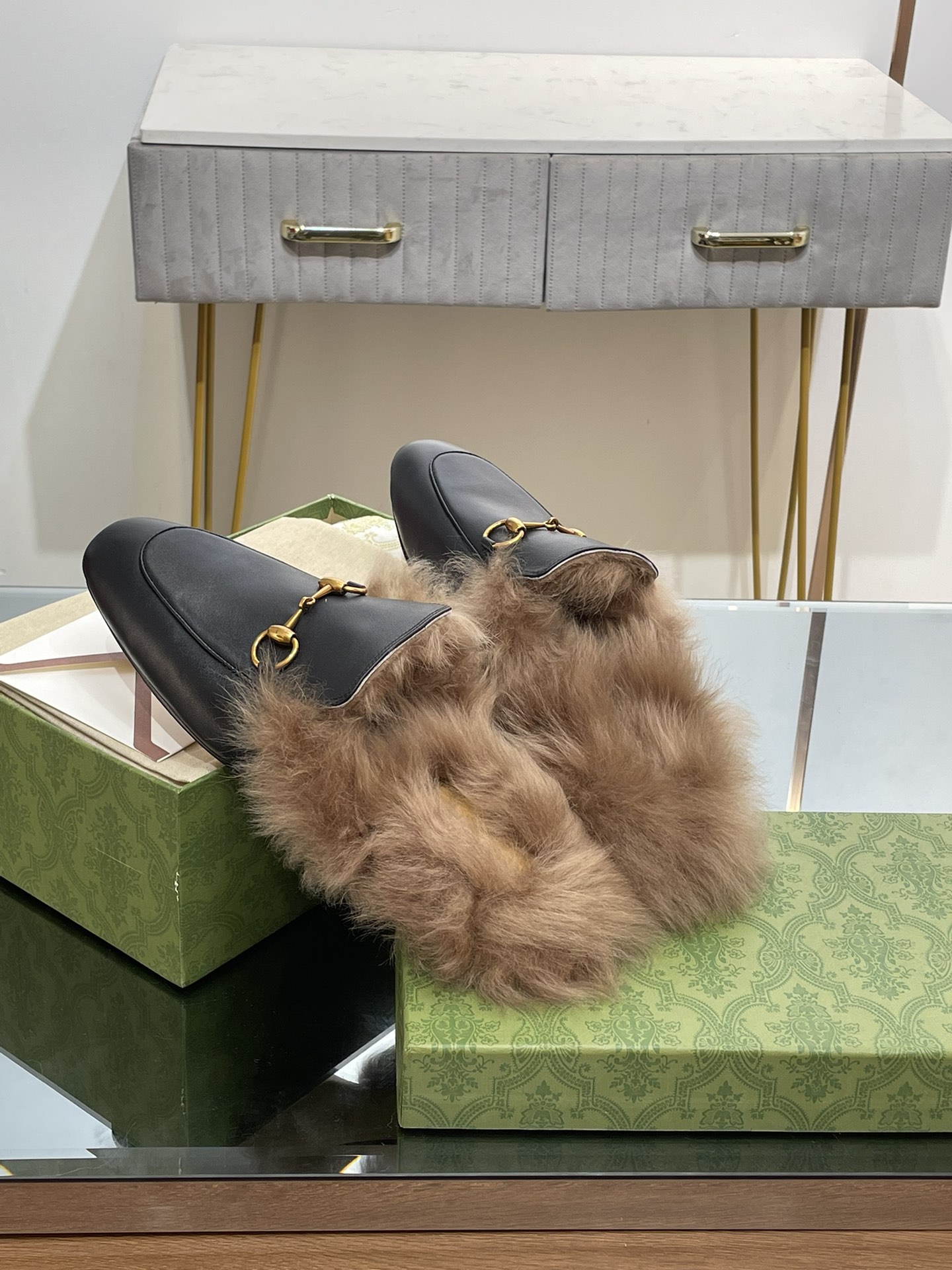 GUCCI グッチ ファー付きローファー ファー ローファー ブラック - 画像 6