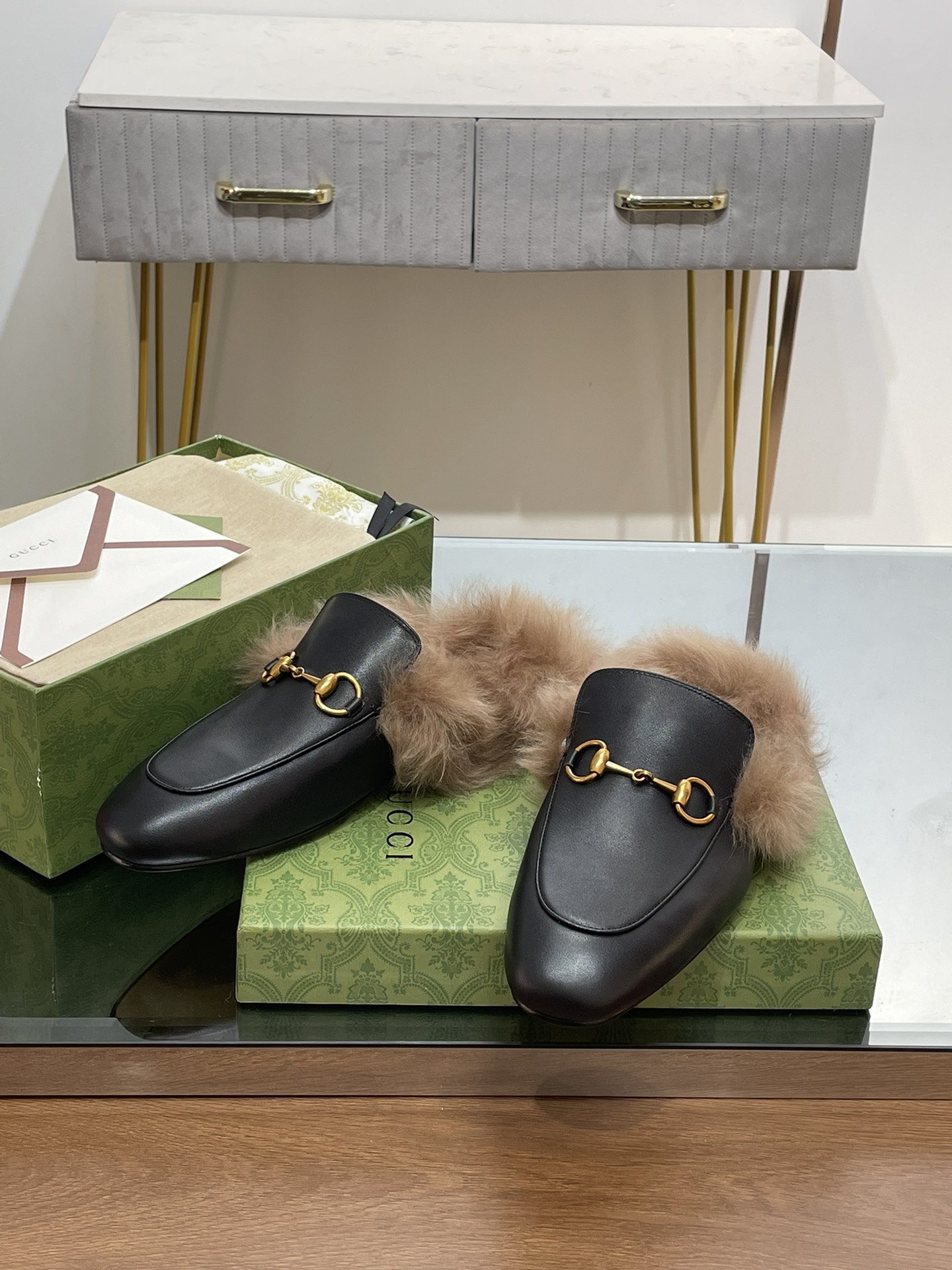 GUCCI グッチ ファー付きローファー ファー ローファー ブラック - 画像 7