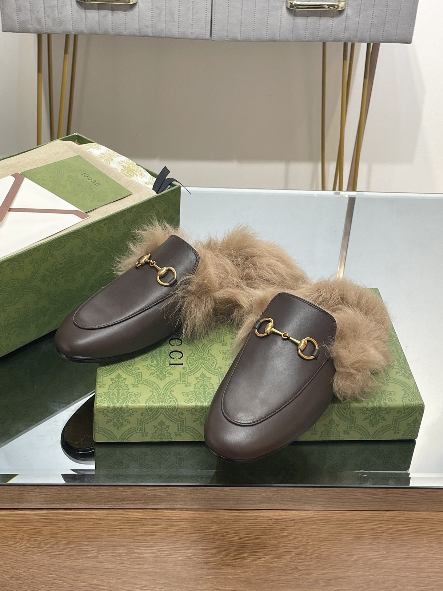 GUCCI グッチ フラットシューズ 本革 毛付き ローファー ブラック - 画像 7