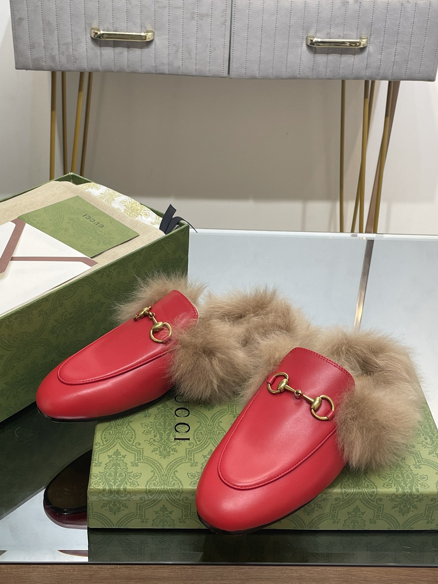GUCCI グッチ フラットシューズ 本革 毛先 レッド - 画像 7