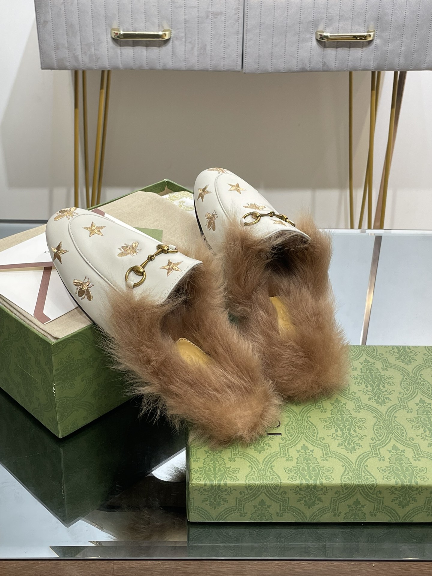 GUCCI グッチ フラットシューズ 本革 軽量 毛先 ファー ベージュ - 画像 6