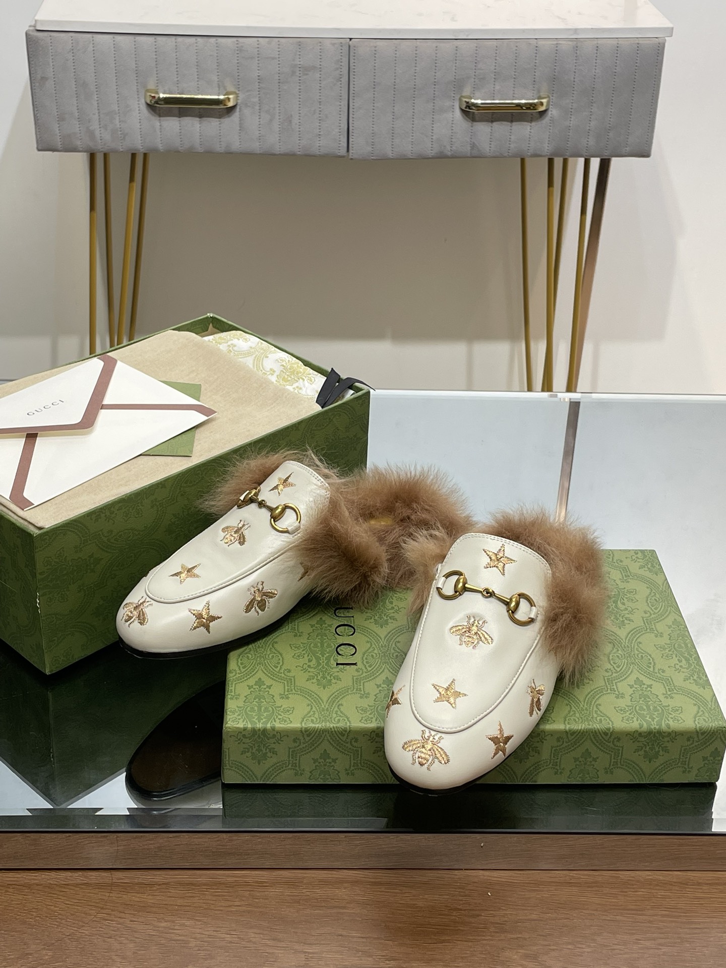 GUCCI グッチ フラットシューズ 本革 軽量 毛先 ファー ベージュ - 画像 7