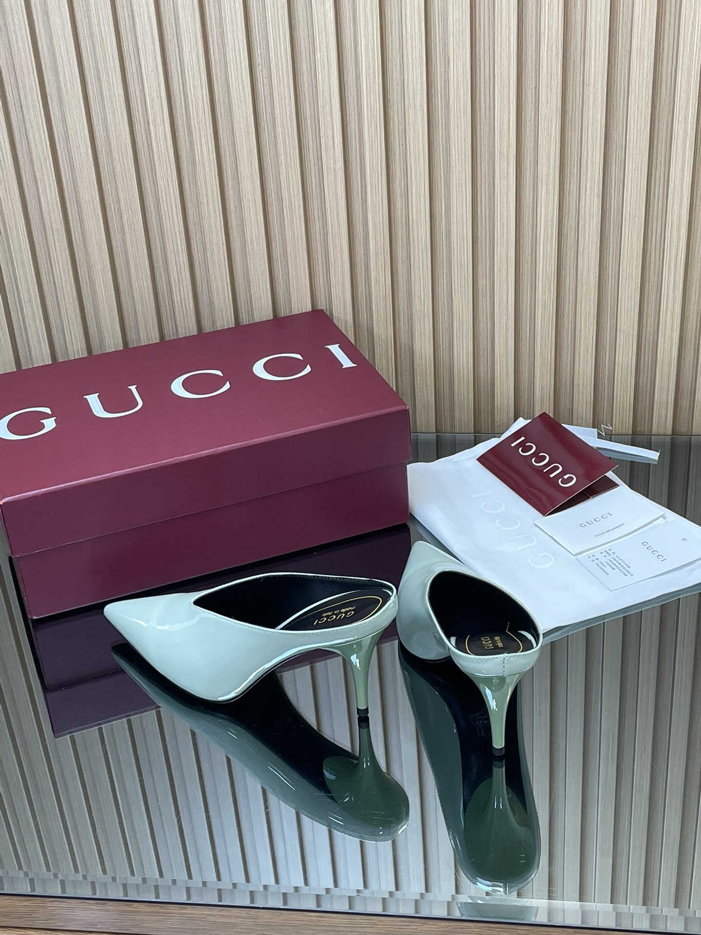 GUCCI グッチ ローファー ポインテッドトゥ レースアップ ブラック 全1色 - 画像 6