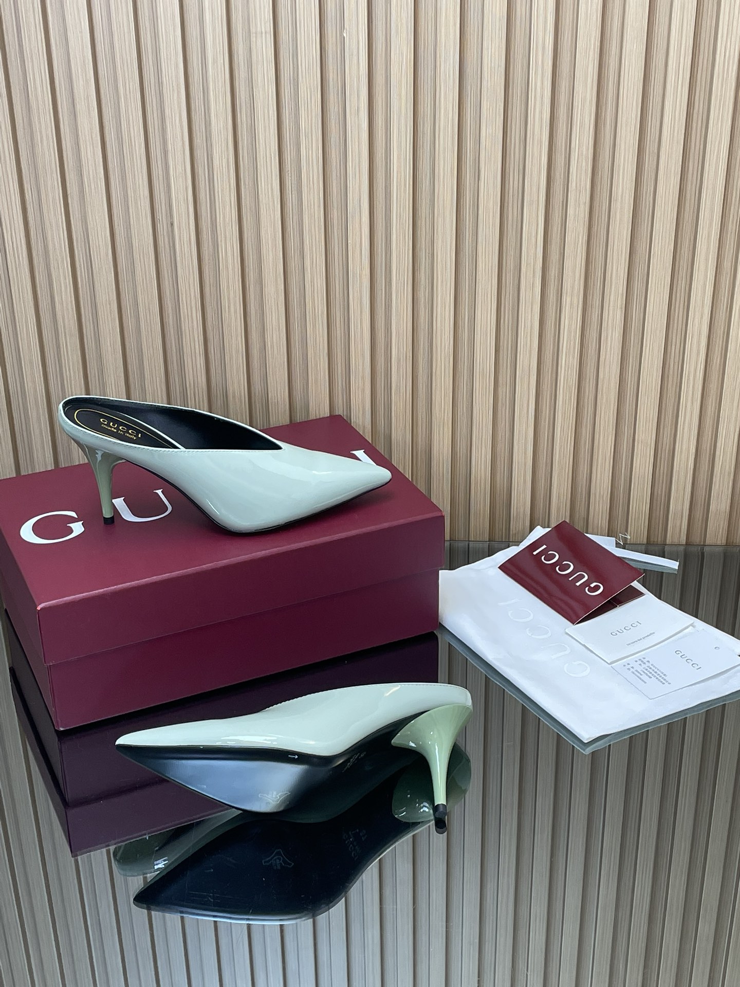 GUCCI グッチ ローファー ポインテッドトゥ レースアップ ブラック 全1色 - 画像 9