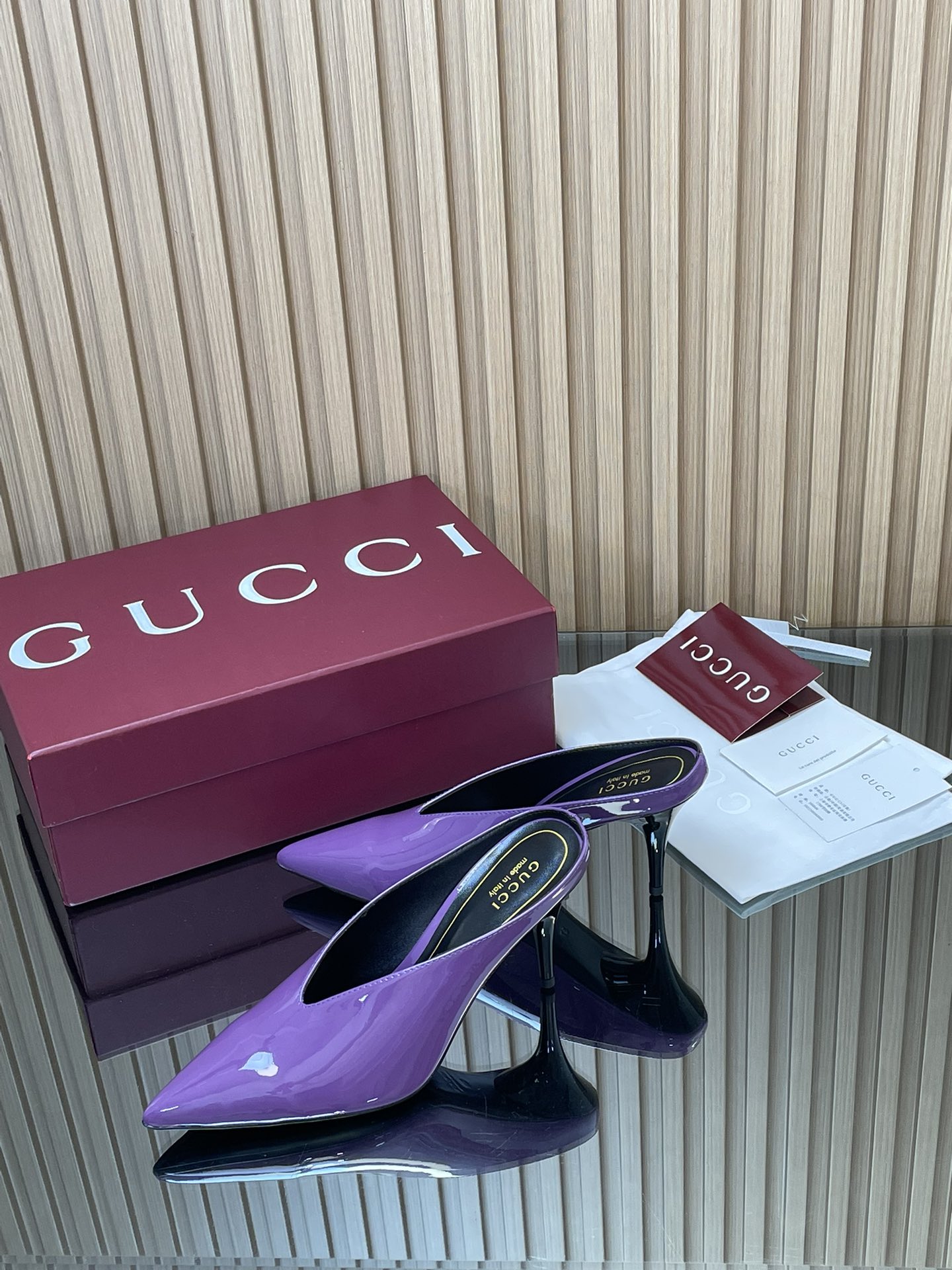 GUCCI グッチ フラットシューズ ポインテッドトゥ ブラック 2色展開 - 画像 4