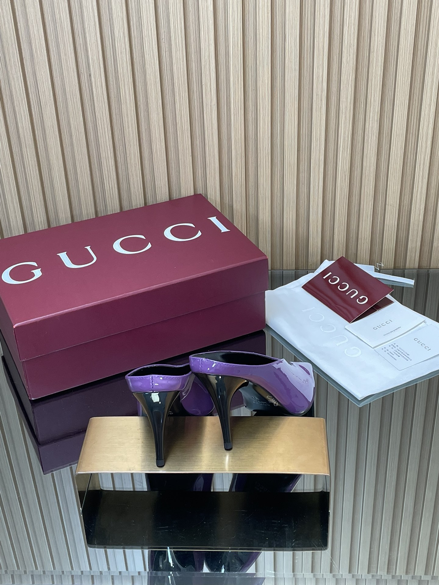 GUCCI グッチ フラットシューズ ポインテッドトゥ ブラック 2色展開 - 画像 5