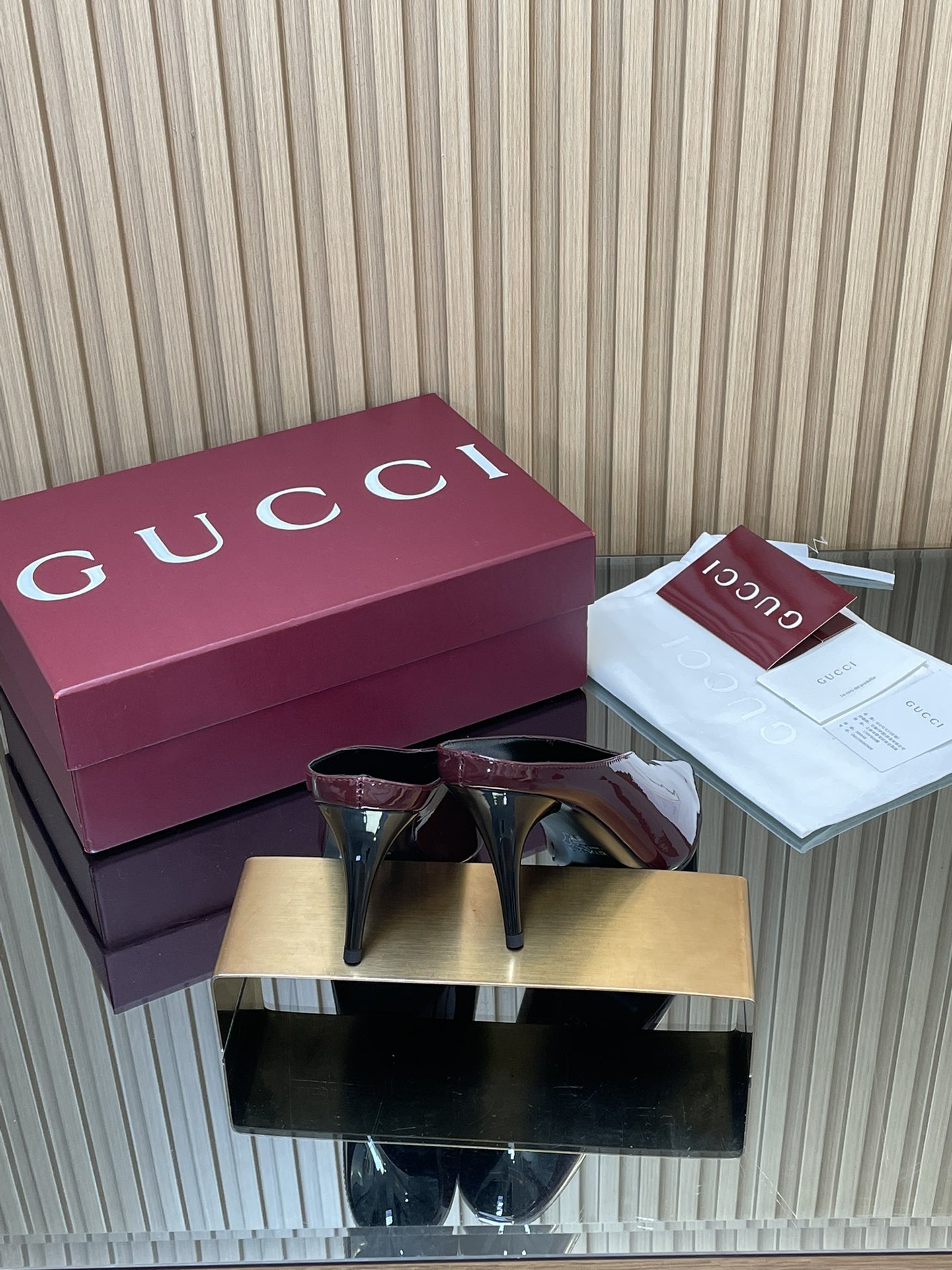 GUCCI グッチ フラットシューズ 本革 軽量 ブラック - 画像 5