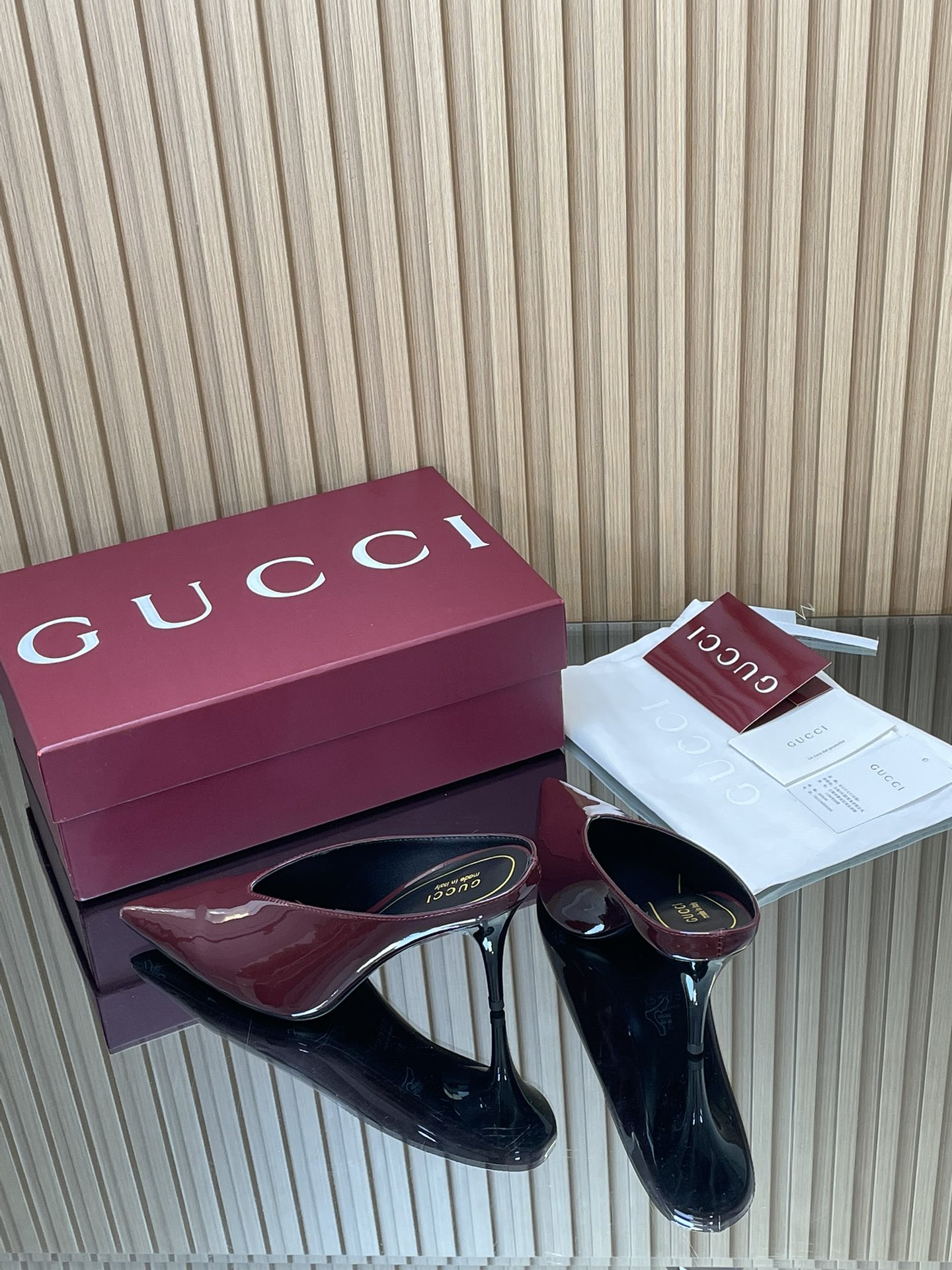 GUCCI グッチ フラットシューズ 本革 軽量 ブラック - 画像 6