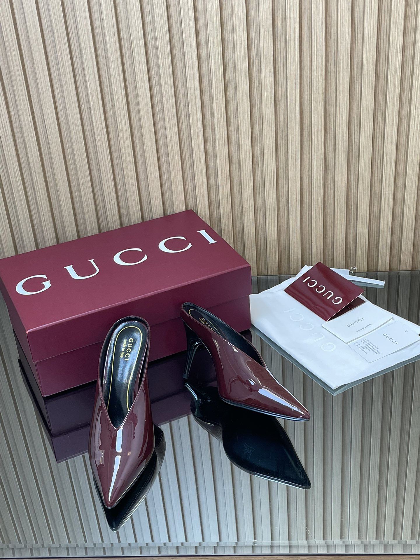 GUCCI グッチ フラットシューズ 本革 軽量 ブラック - 画像 7