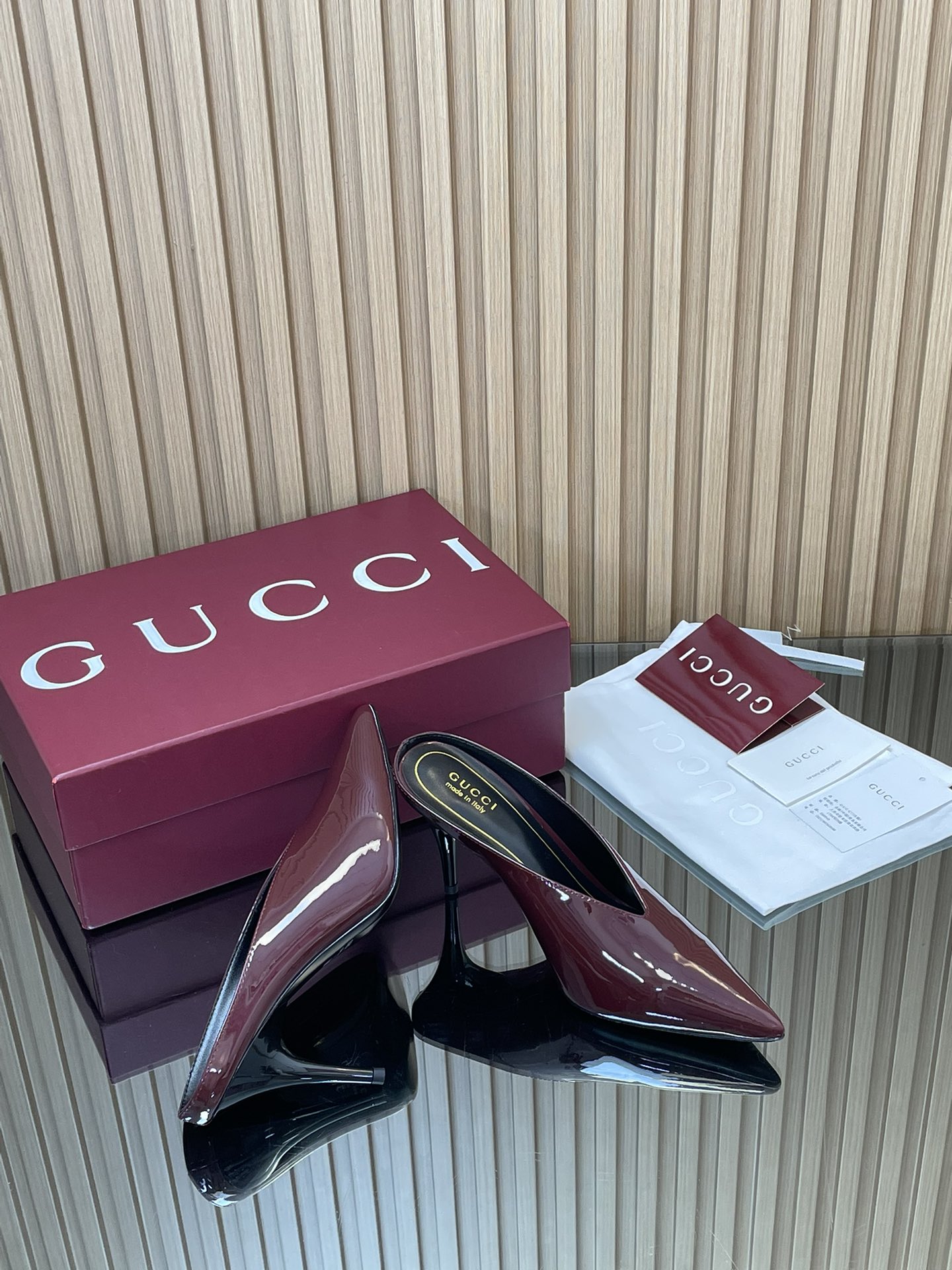 GUCCI グッチ フラットシューズ 本革 軽量 ブラック - 画像 8