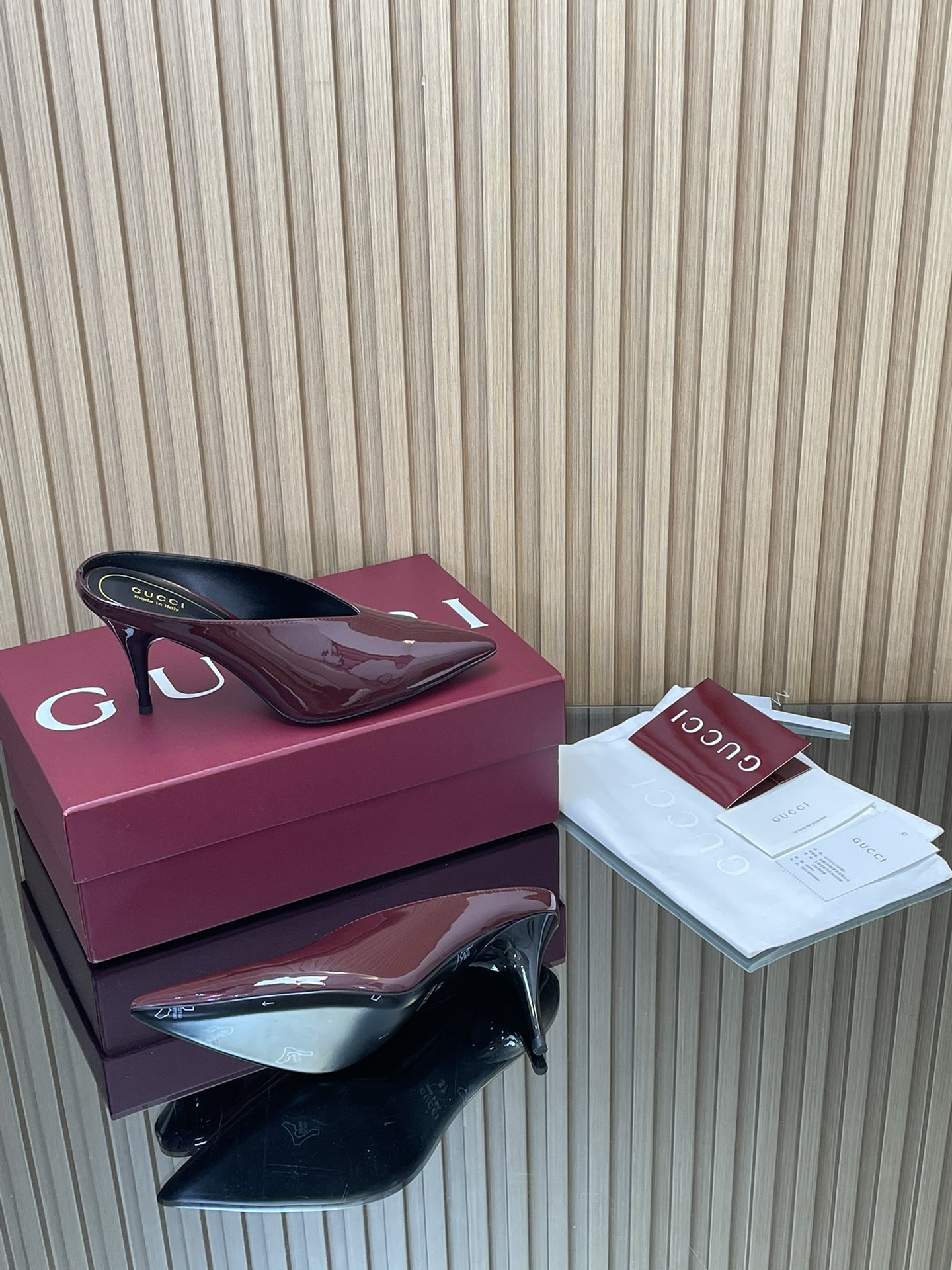 GUCCI グッチ フラットシューズ 本革 軽量 ブラック - 画像 9