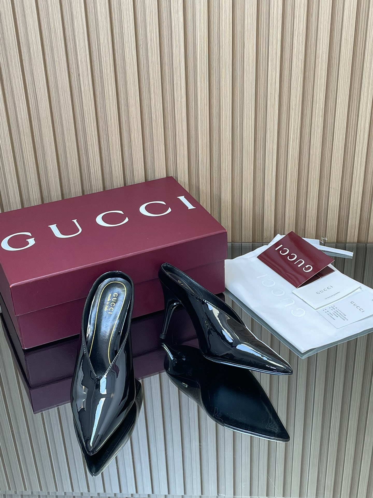 GUCCI グッチ フラットシューズ 本革 ブラック - 画像 7